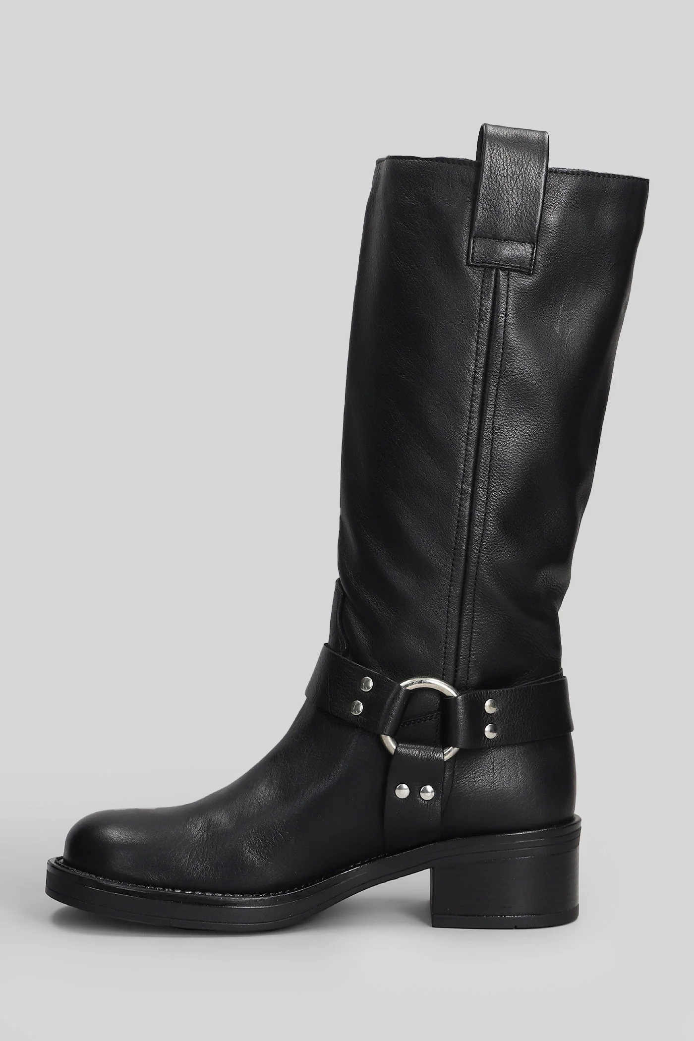 Blackpool low heels boots in black leather - Image 3