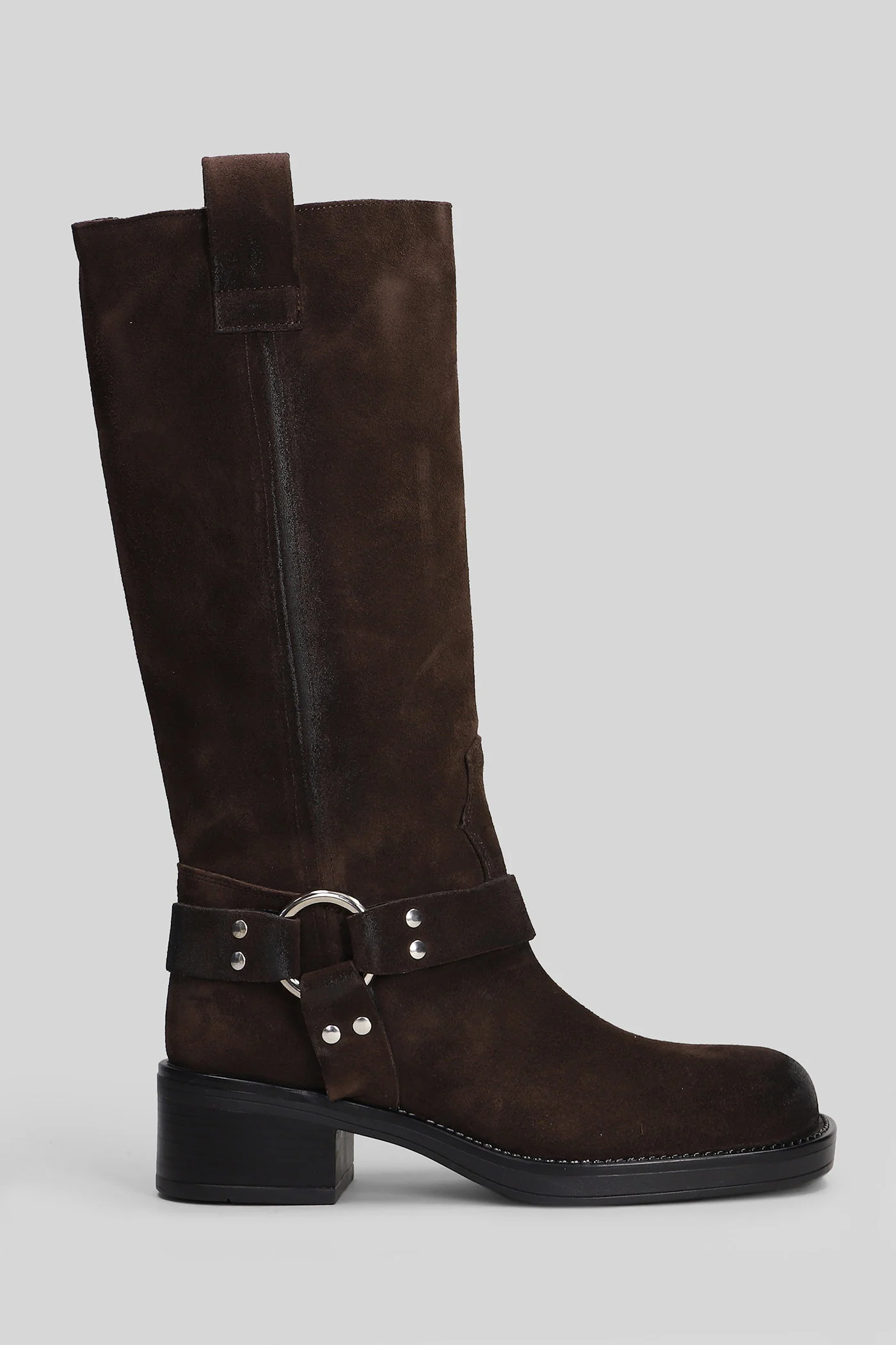 Blackpool low heels boots in dark brown suede