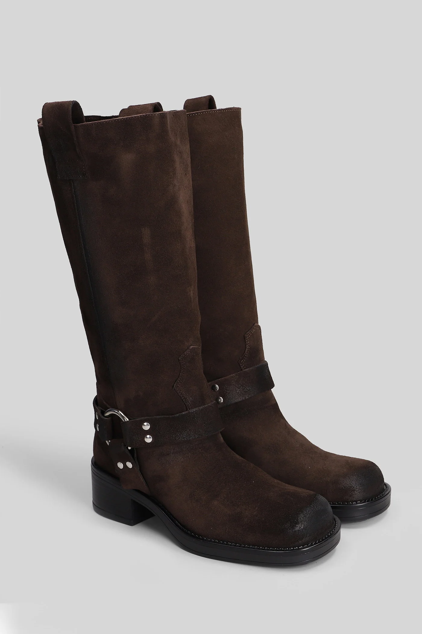 Blackpool low heels boots in dark brown suede - Image 2