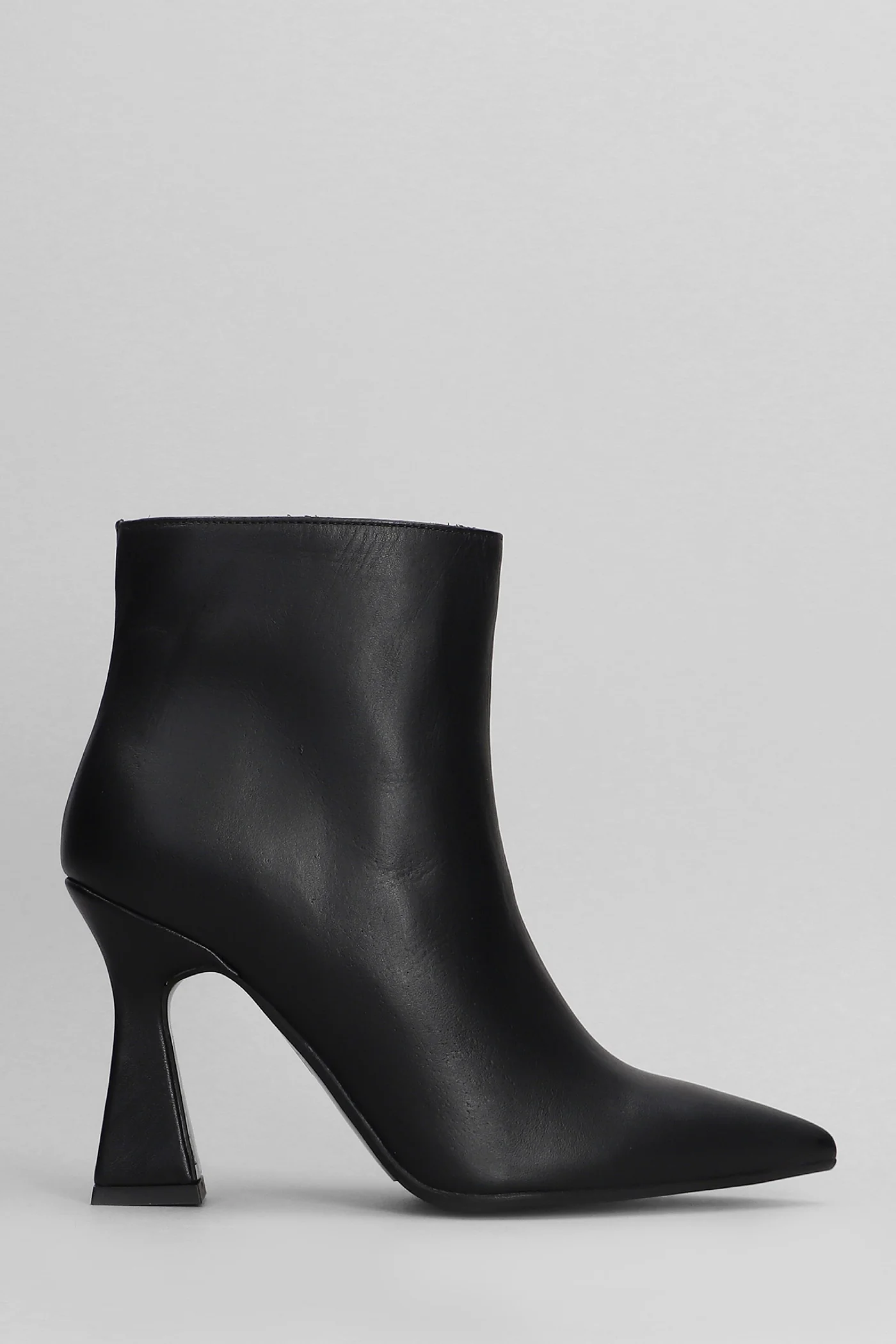 Giada High heels Ankle boots in black leather