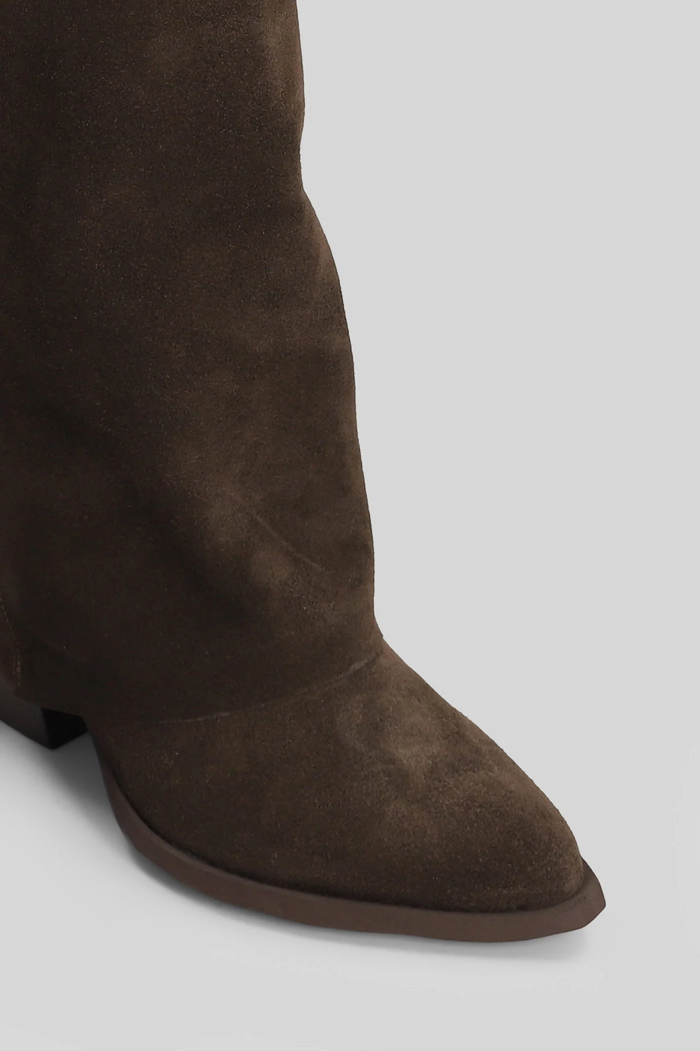 Natasha texan boots in dark brown suede - Image 10