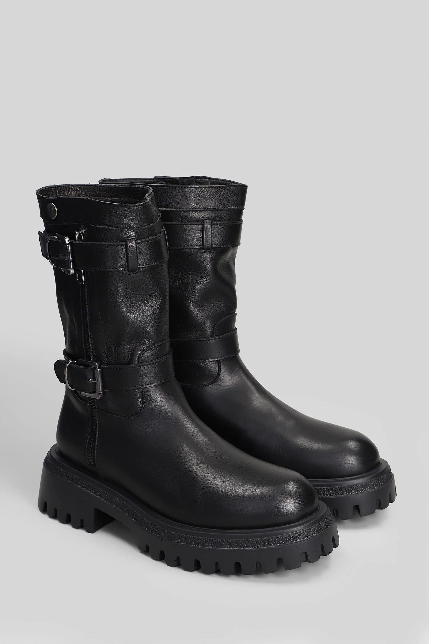 Norvegia low heels Ankle boots in black leather - Image 2