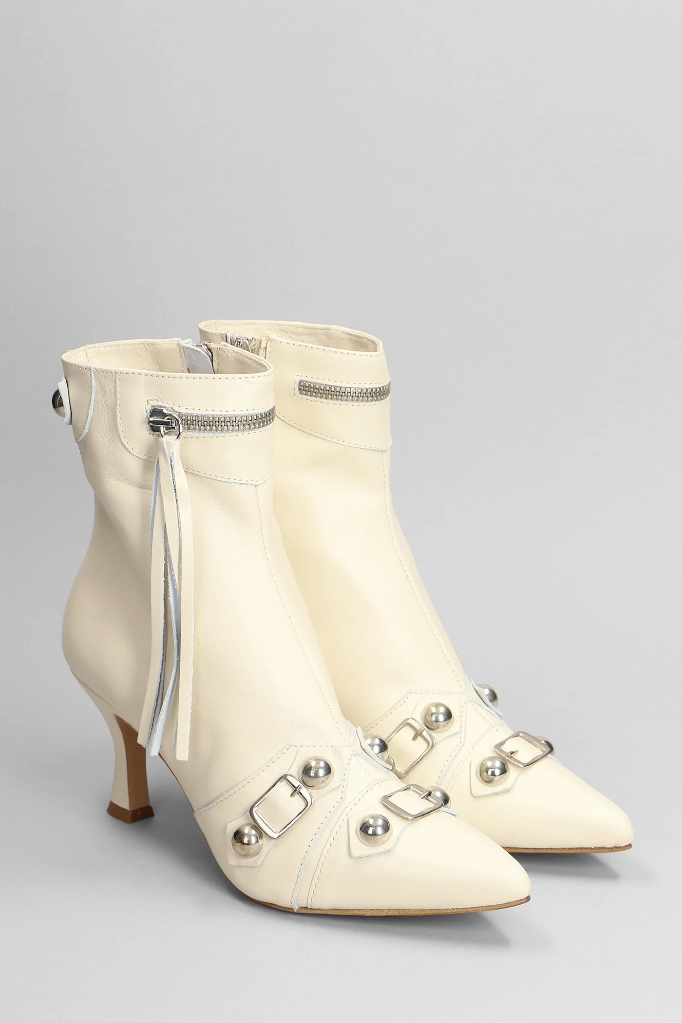 Veridiana High heels Ankle boots in beige leather - Image 2
