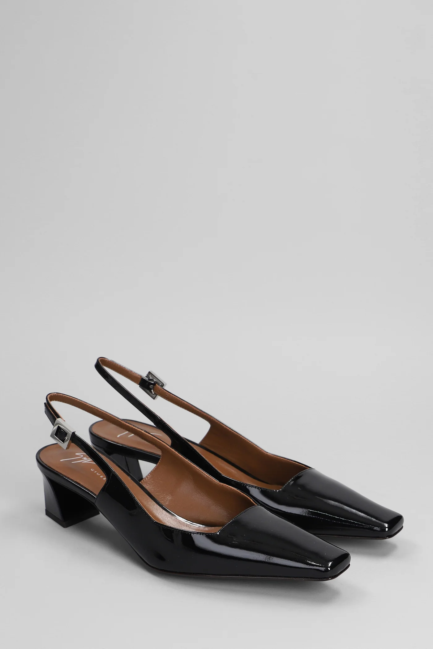 Brendha Pumps in black patent leather - Image 2