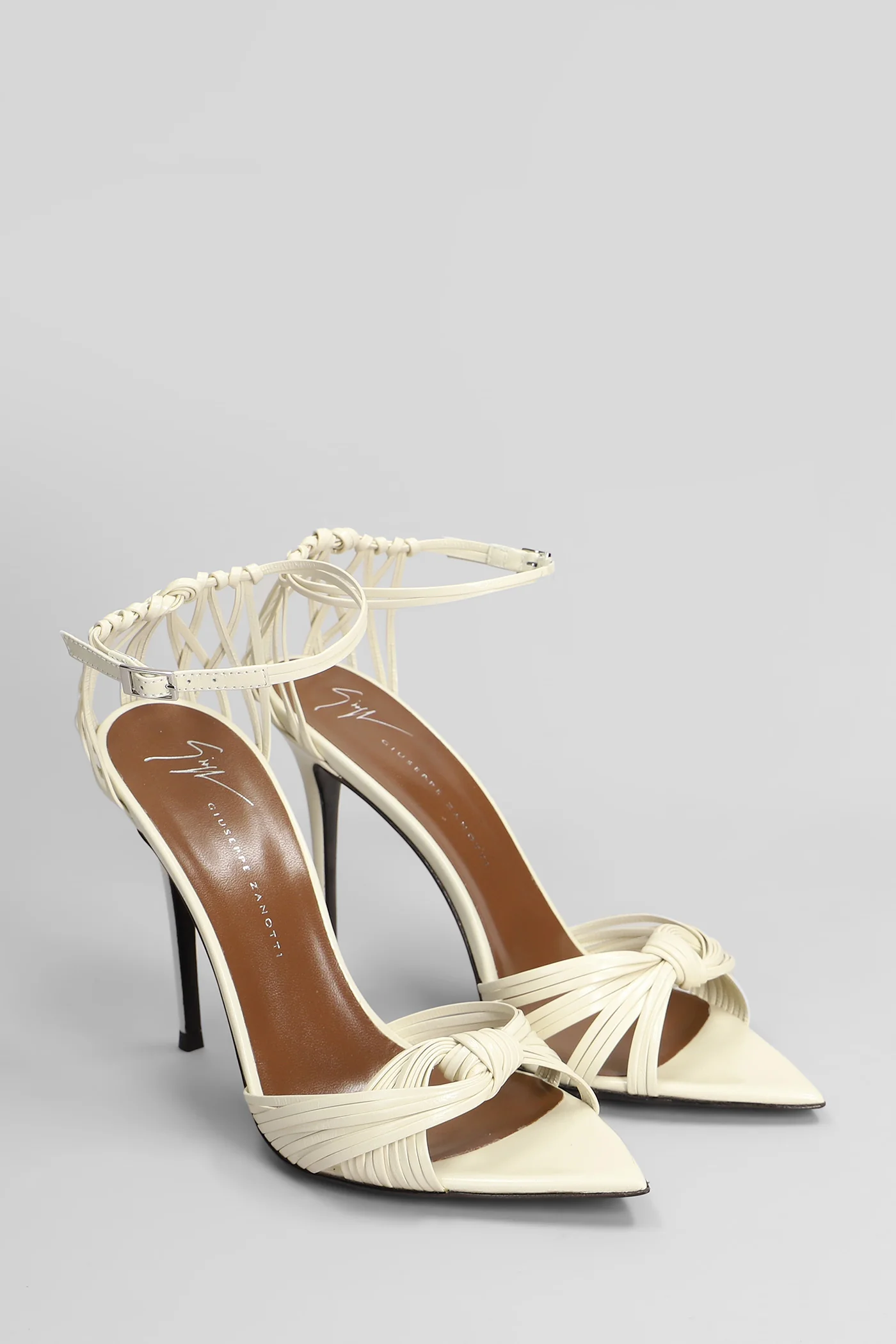 Intriigo Sandals in beige leather - Image 2