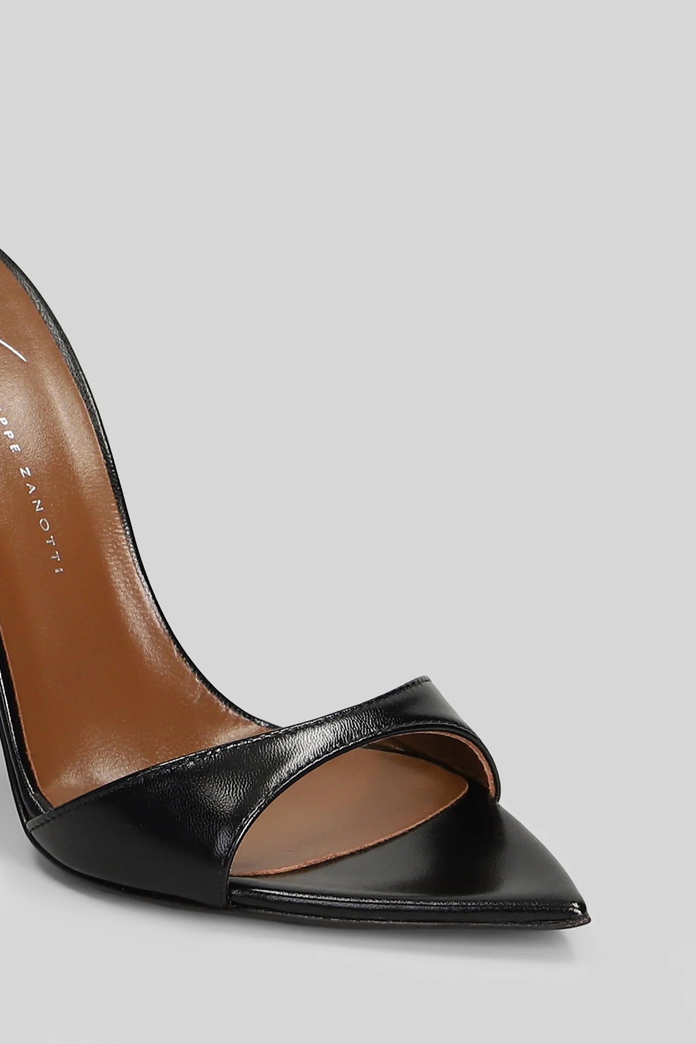 Intriigo strao 105 Sandals in black leather - Image 5