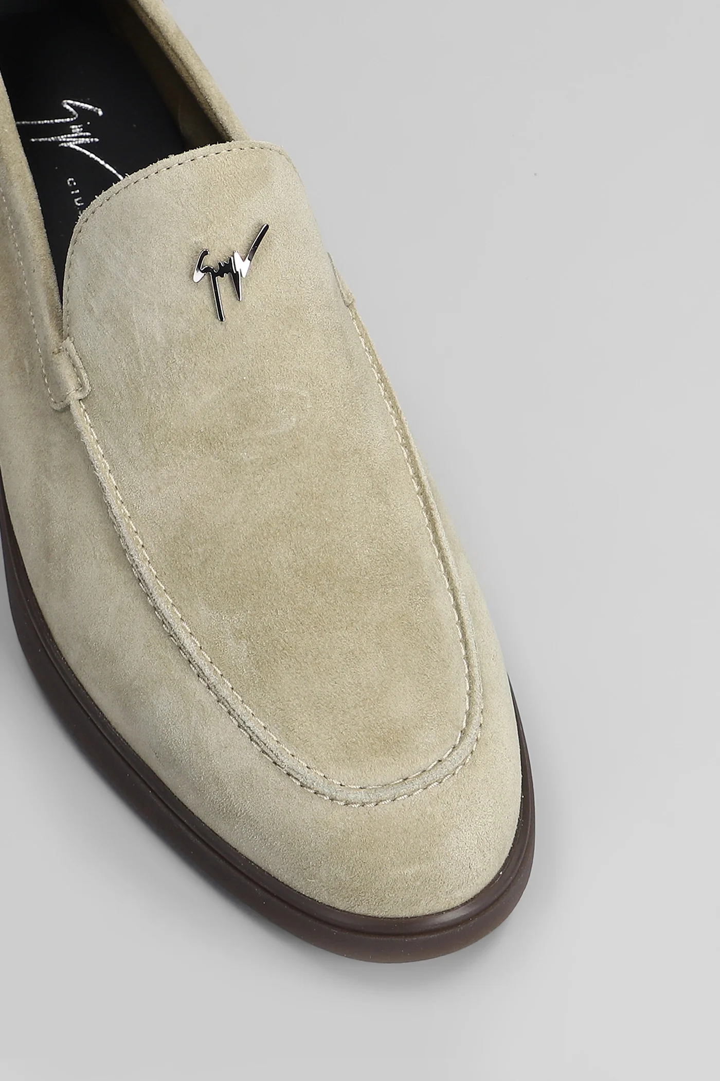 The maui Loafers in taupe suede - Image 5