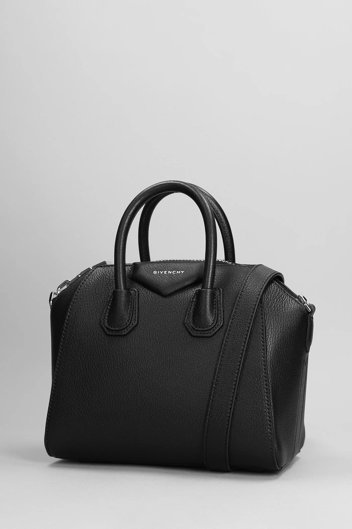 Antigona Hand bag in black leather - Image 2