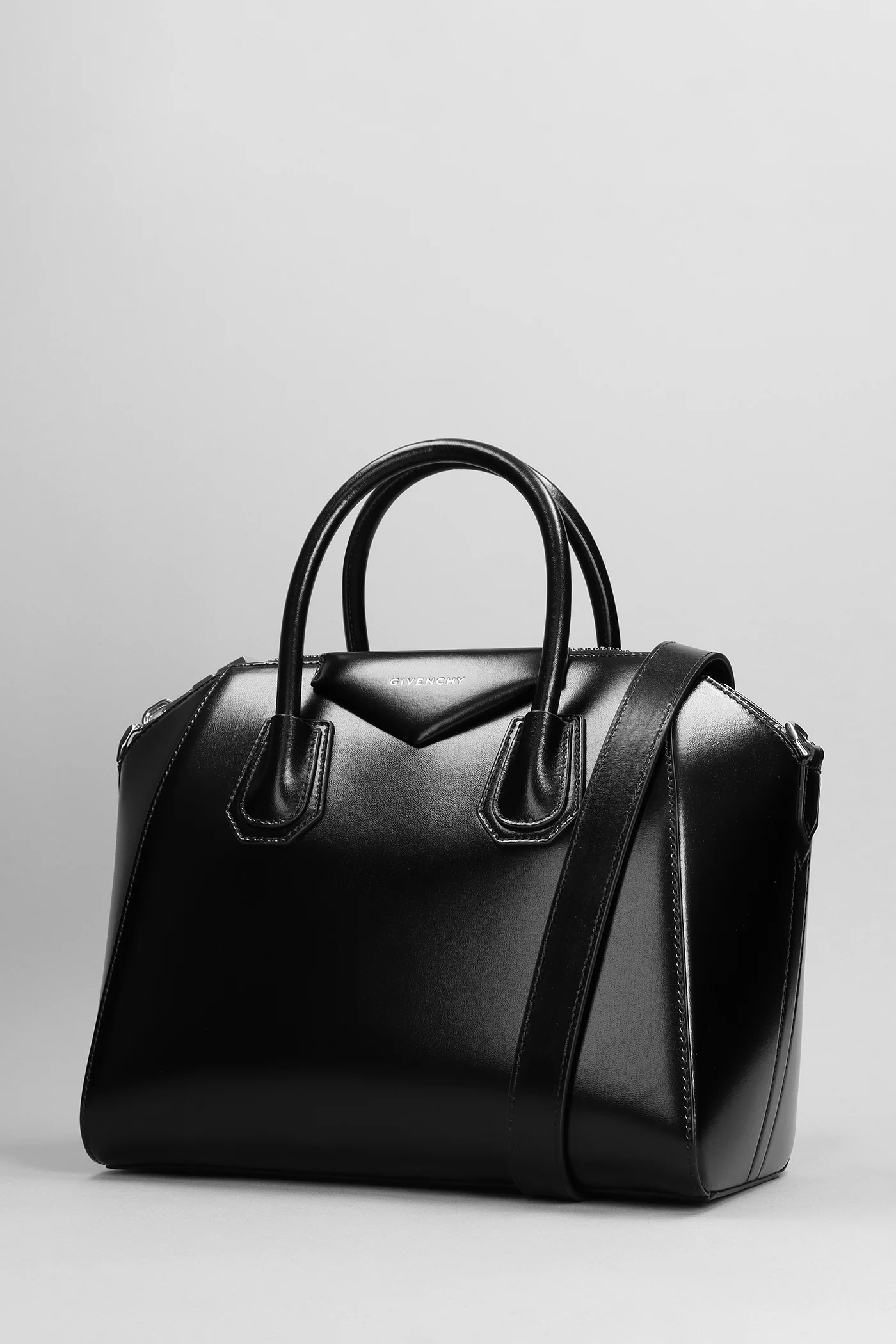 Antigona small Hand bag in black leather - Image 2