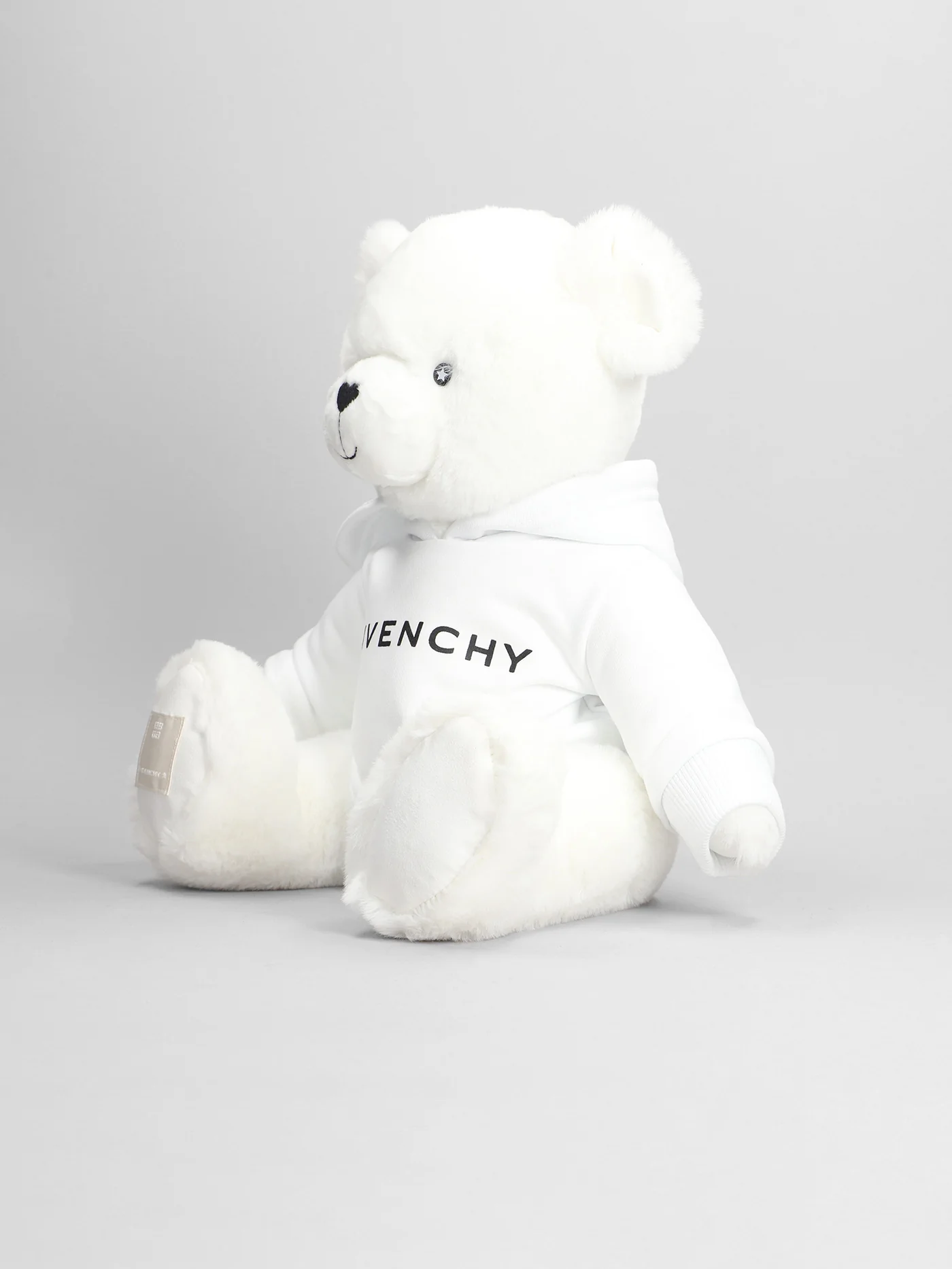 in white polyester - Image 2