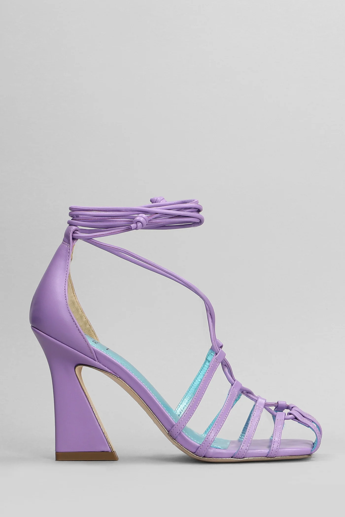 Butia Sandals in Viola leather