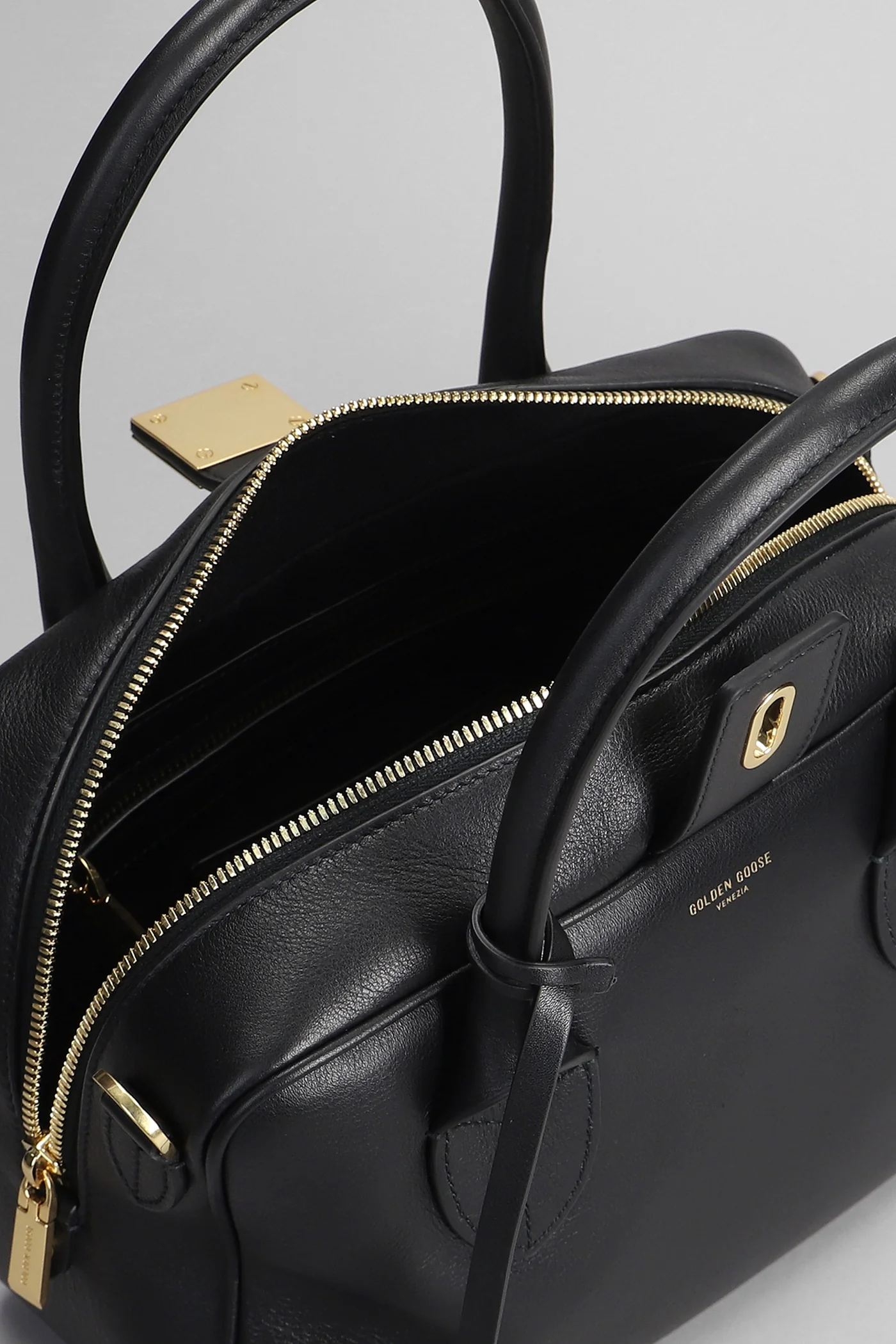 Vita Hand bag in black leather - Image 4