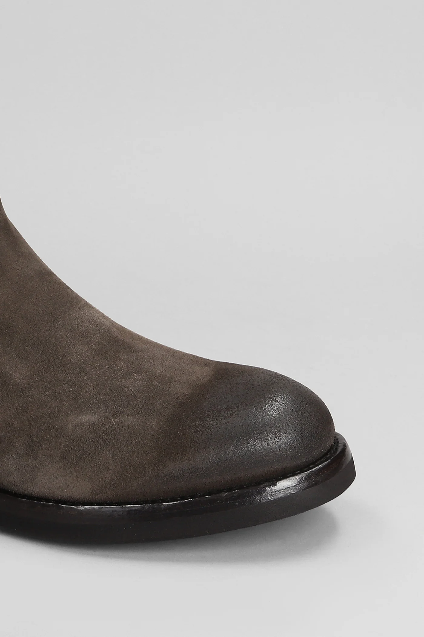 Combat boots in brown suede - Image 5