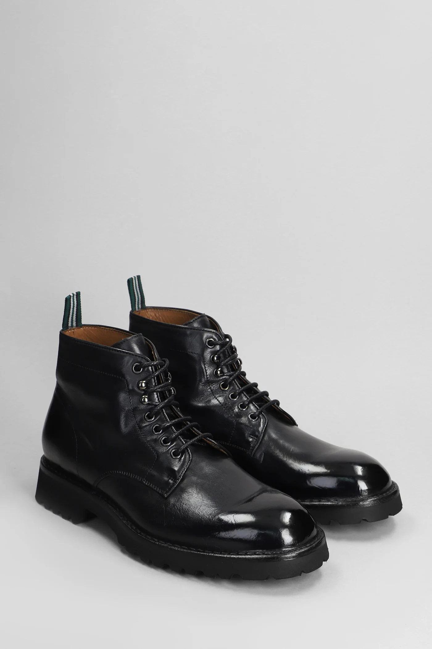 Lace up shoes in black leather - Image 2