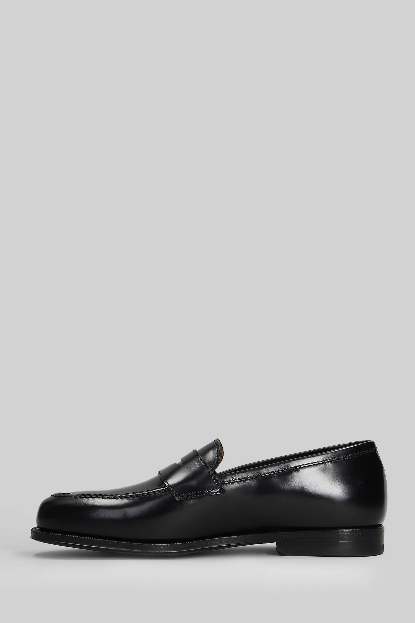 Loafers in black leather - Image 3