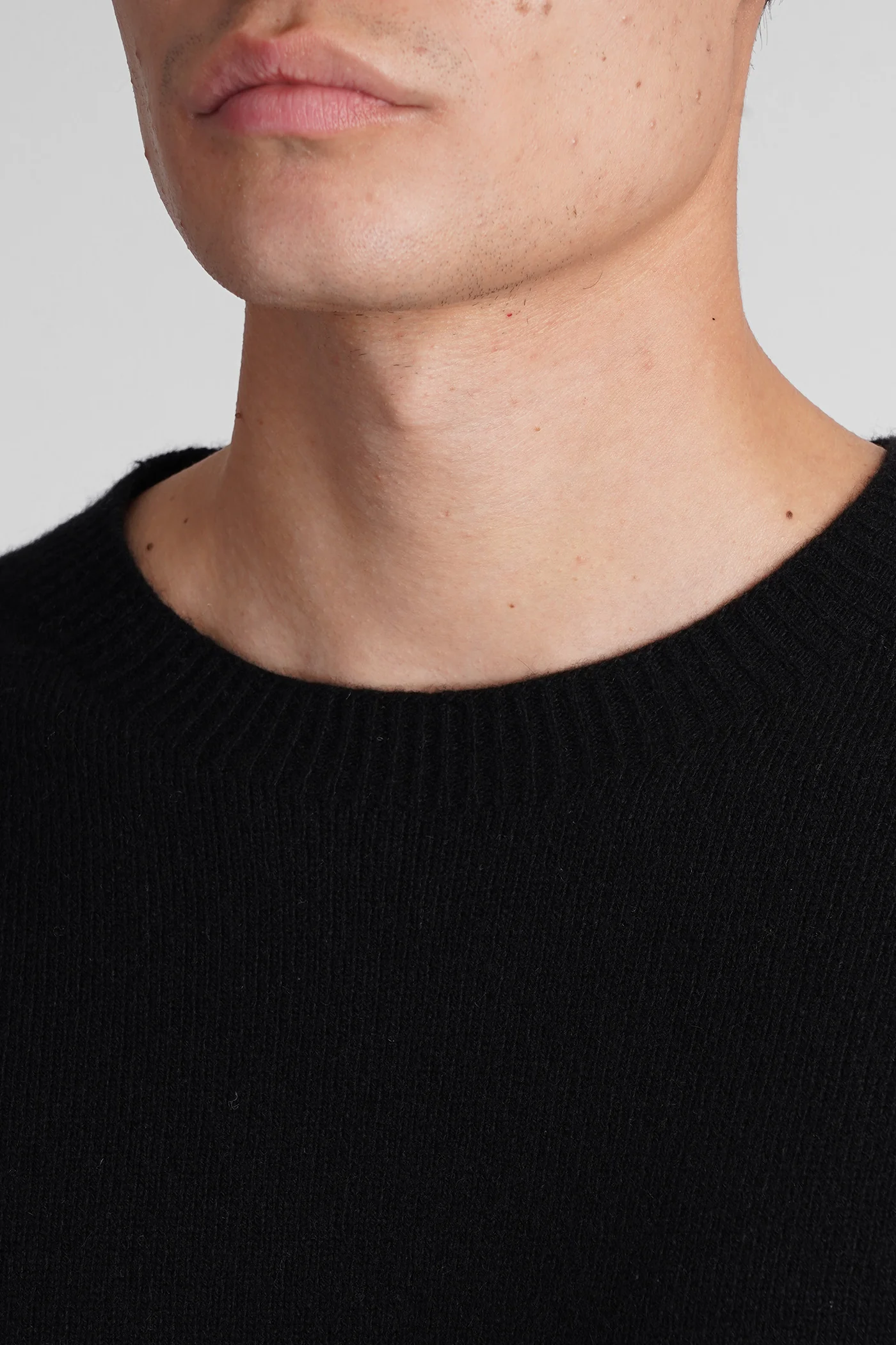Knitwear in black cashmere - Image 5