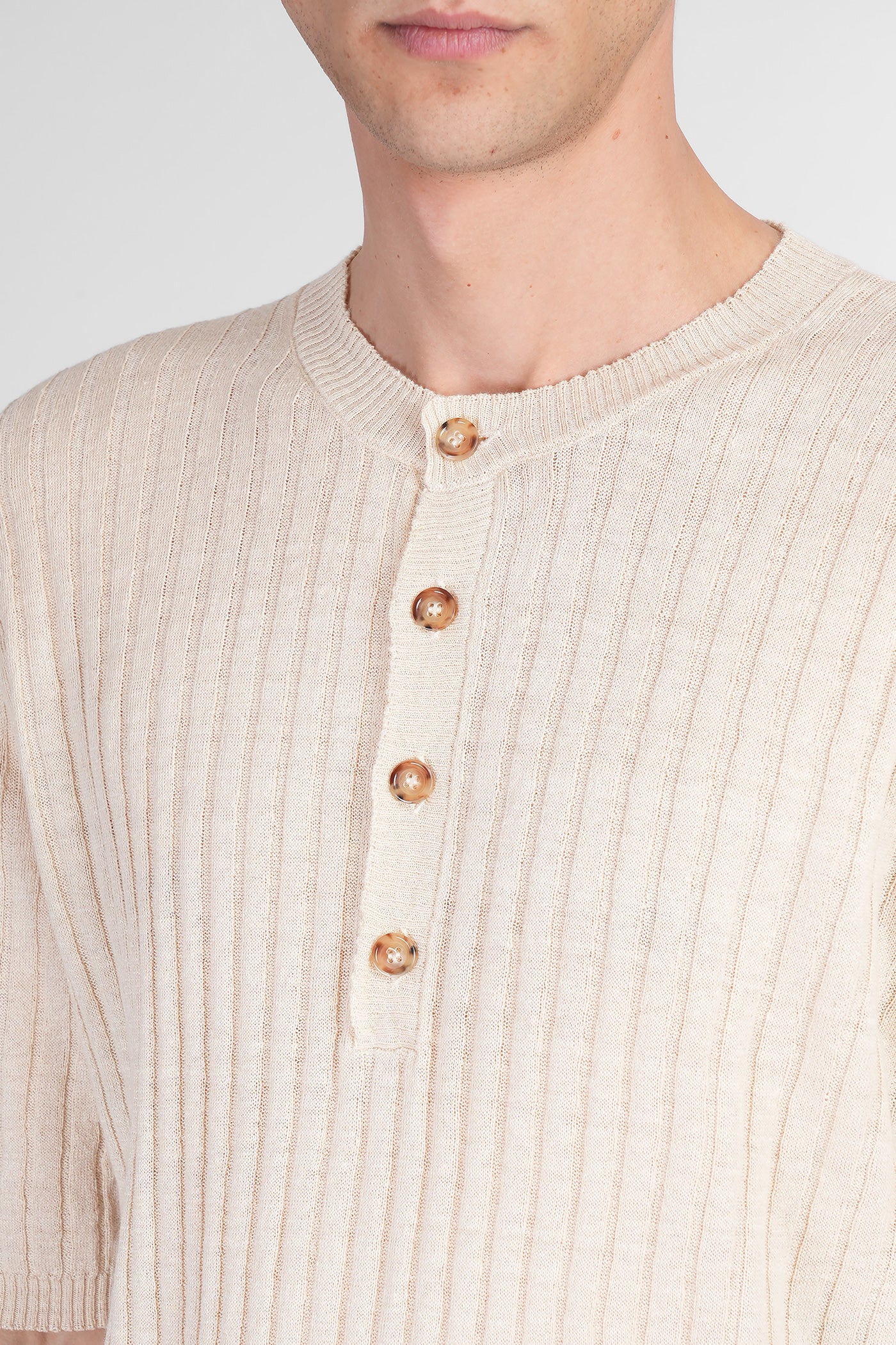 T-Shirt in beige linen - Image 5