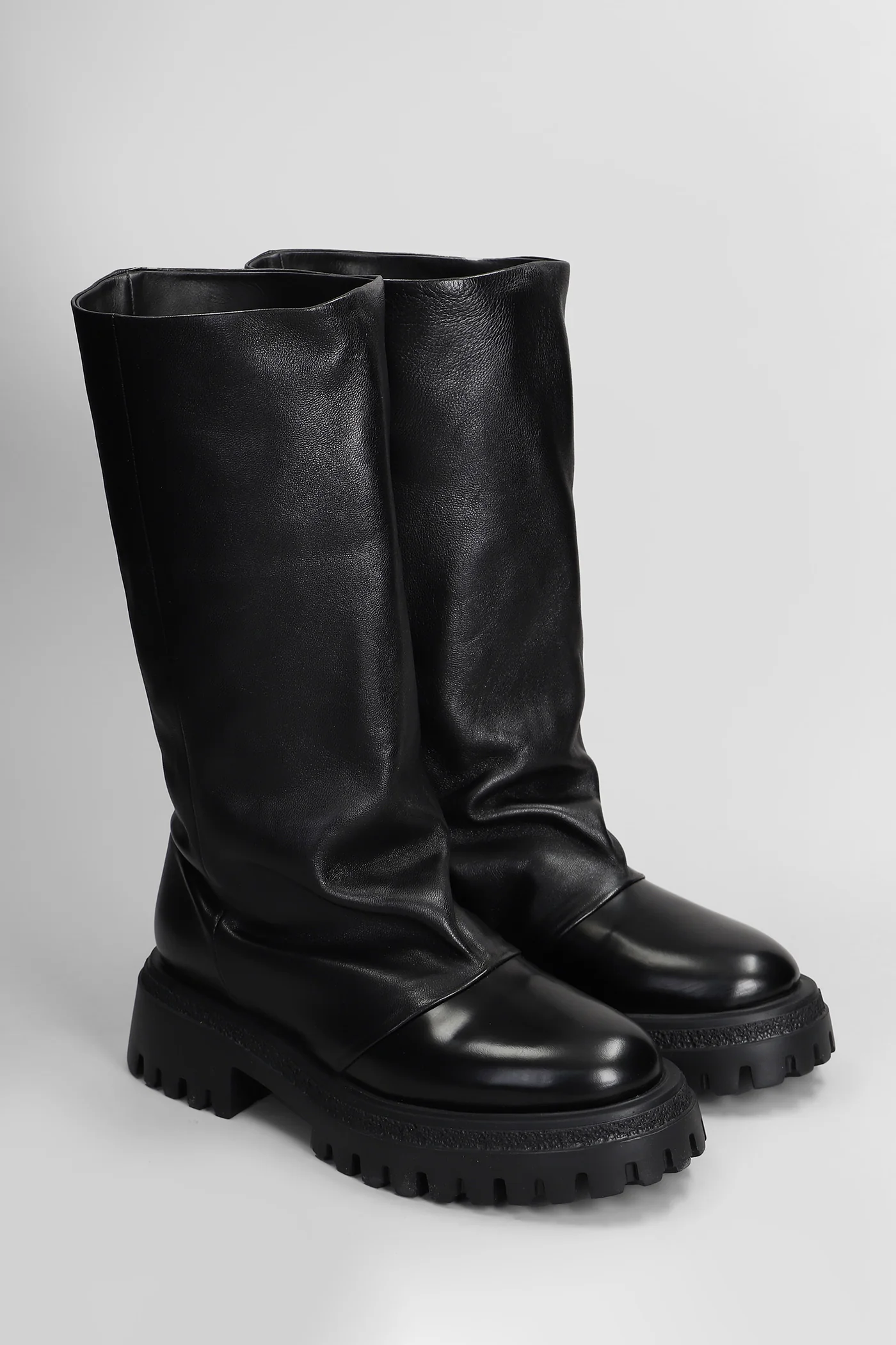 abrasivato low heels boots in black leather - Image 2