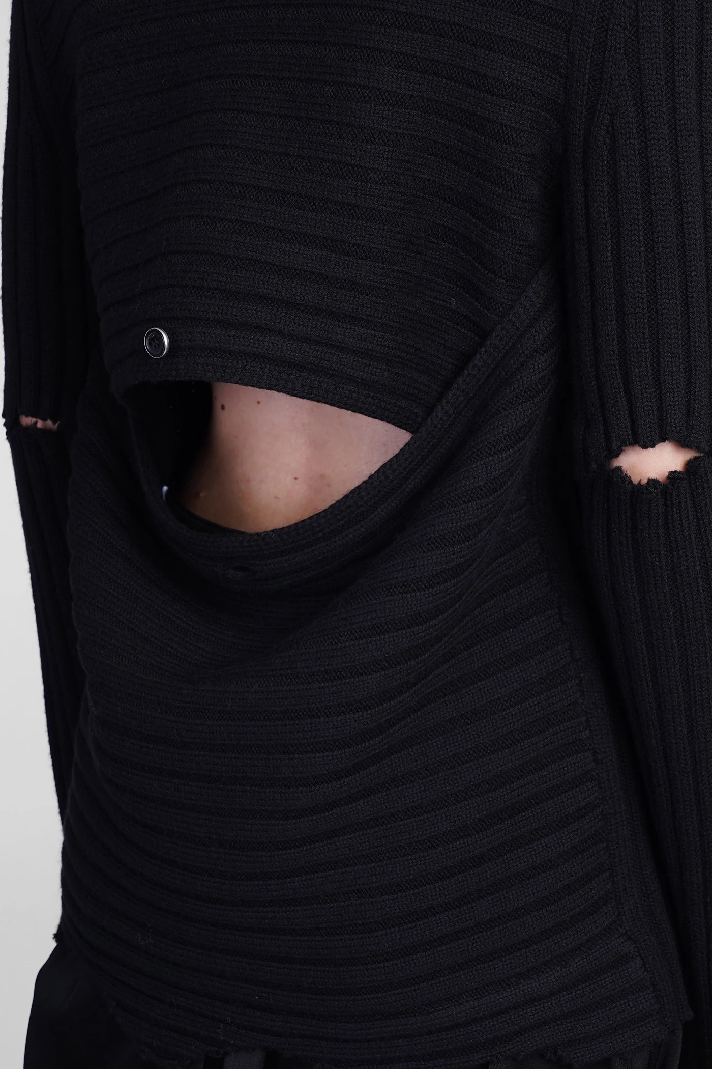 Knitwear in black wool - Image 5