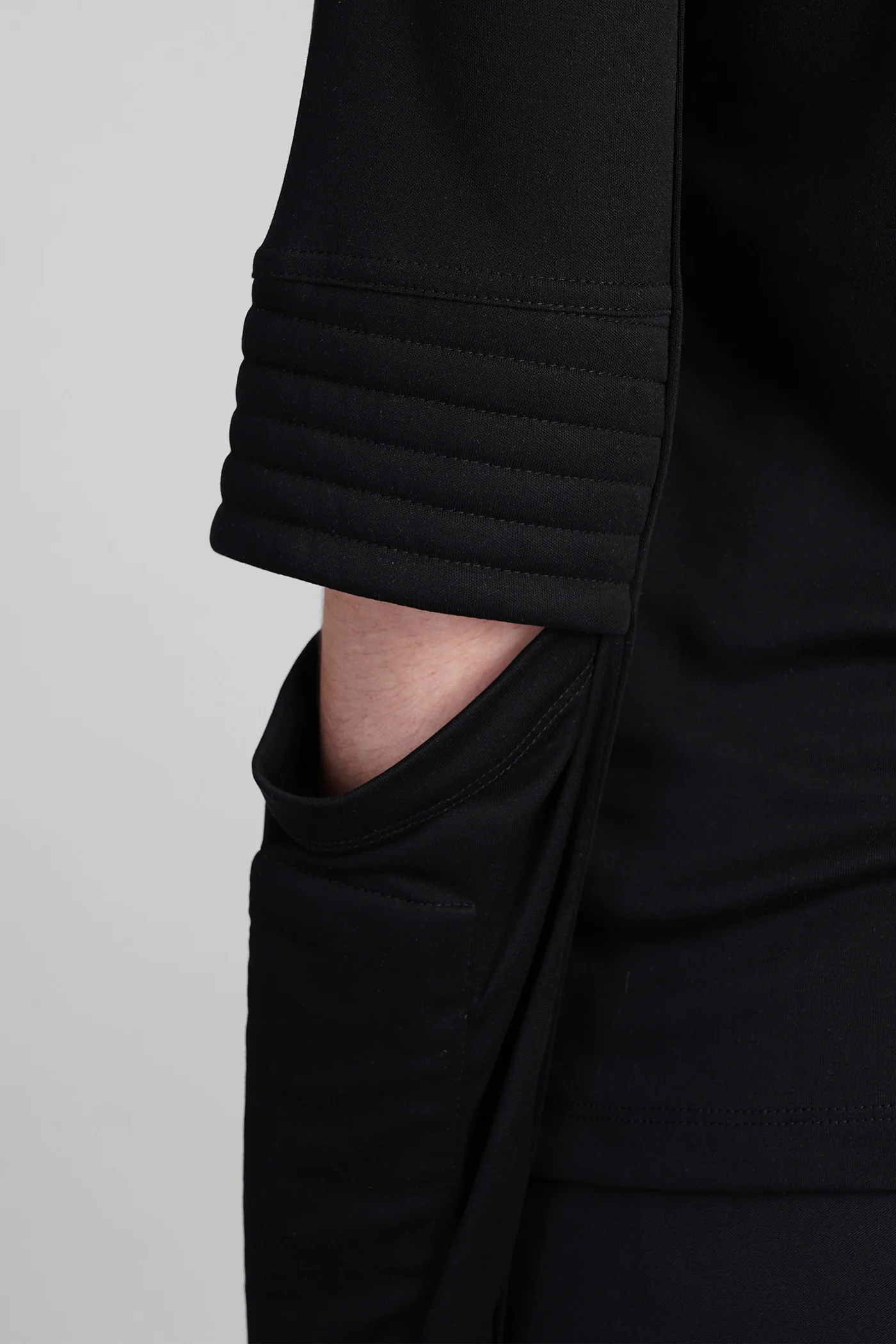 T-Shirt in black wool and polyester - Image 5