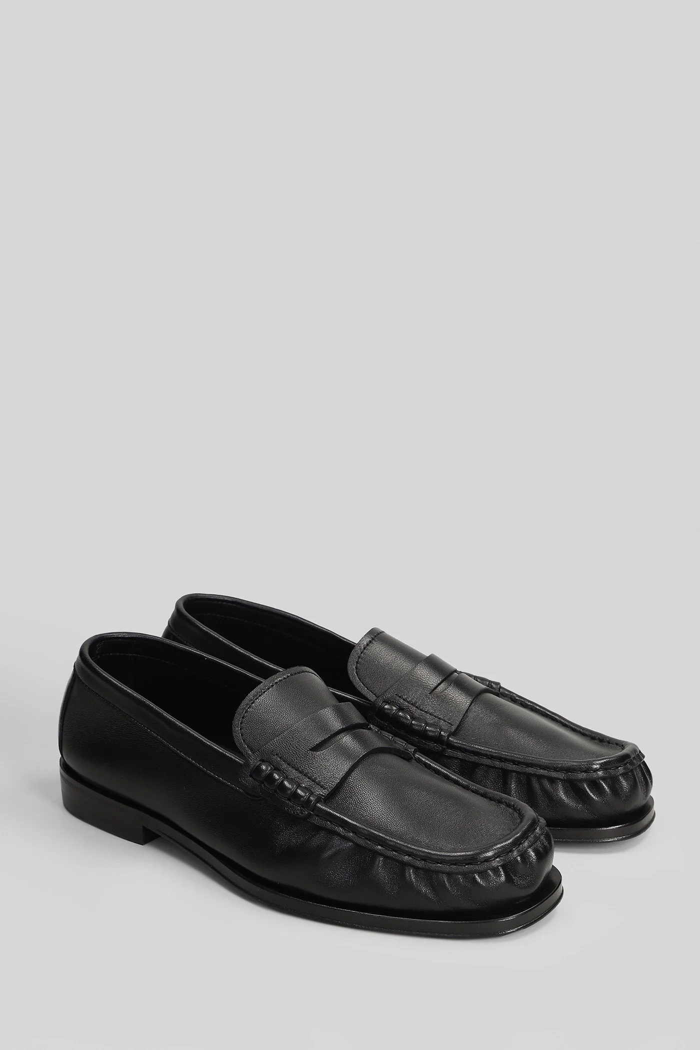 Loafers in black leather - Image 2
