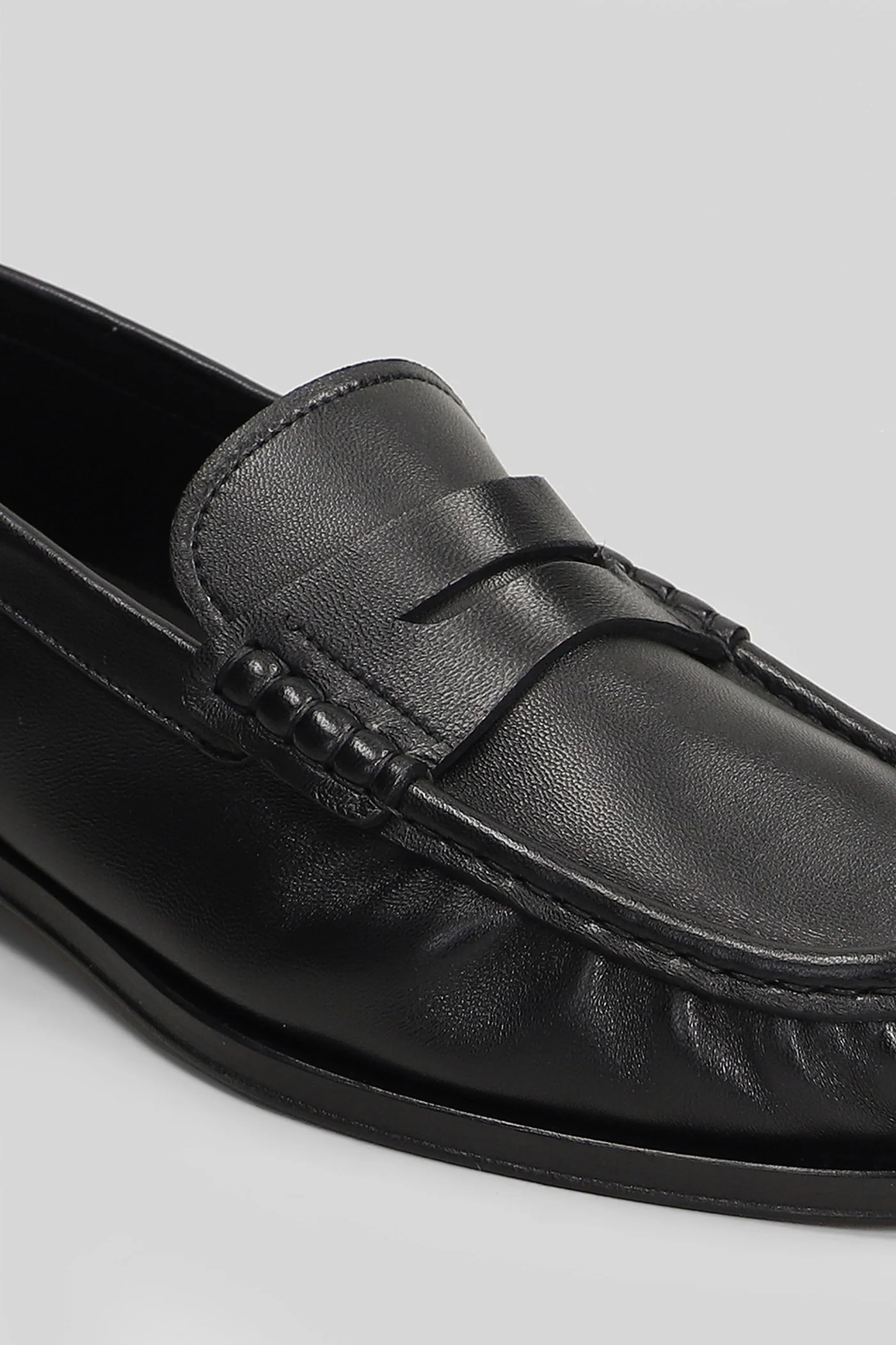 Loafers in black leather - Image 5