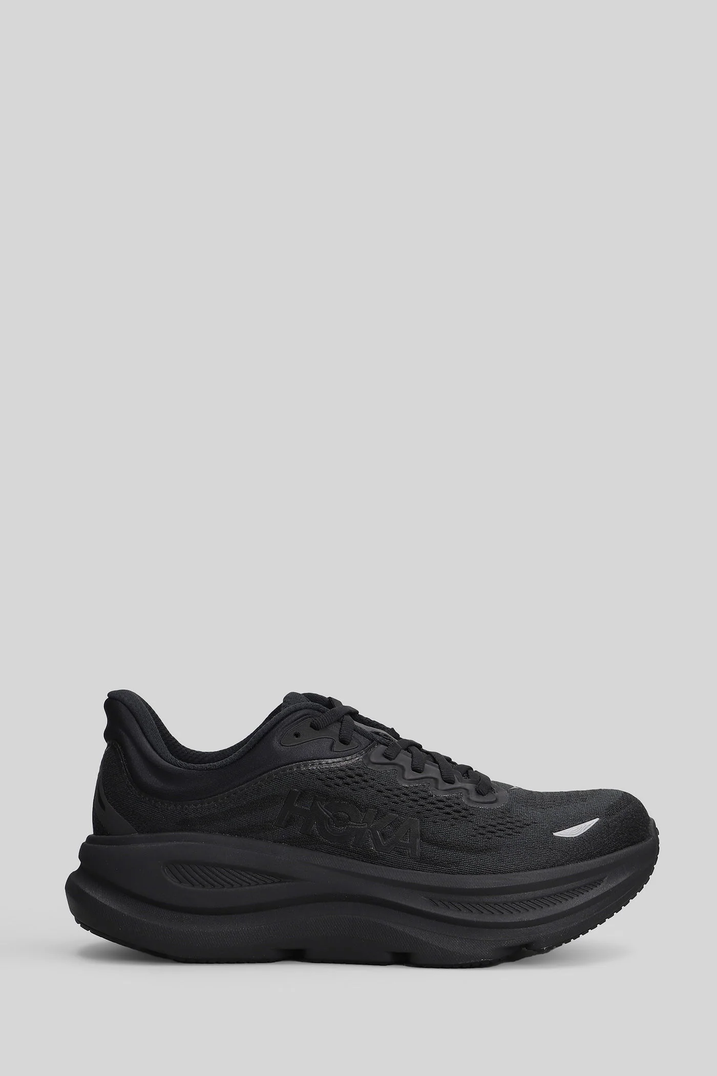 M Bondi 9 Sneakers in black fabric