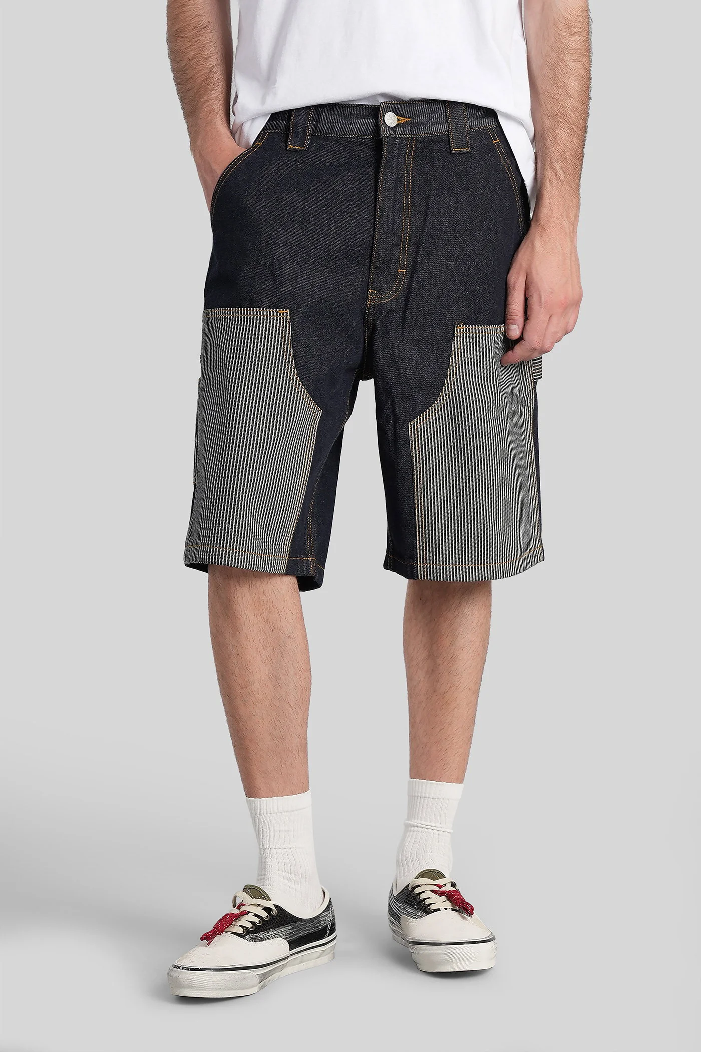 Shorts in blue denim