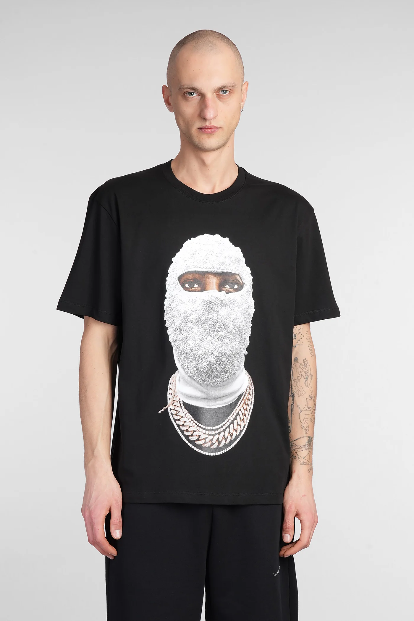 T-Shirt in black cotton