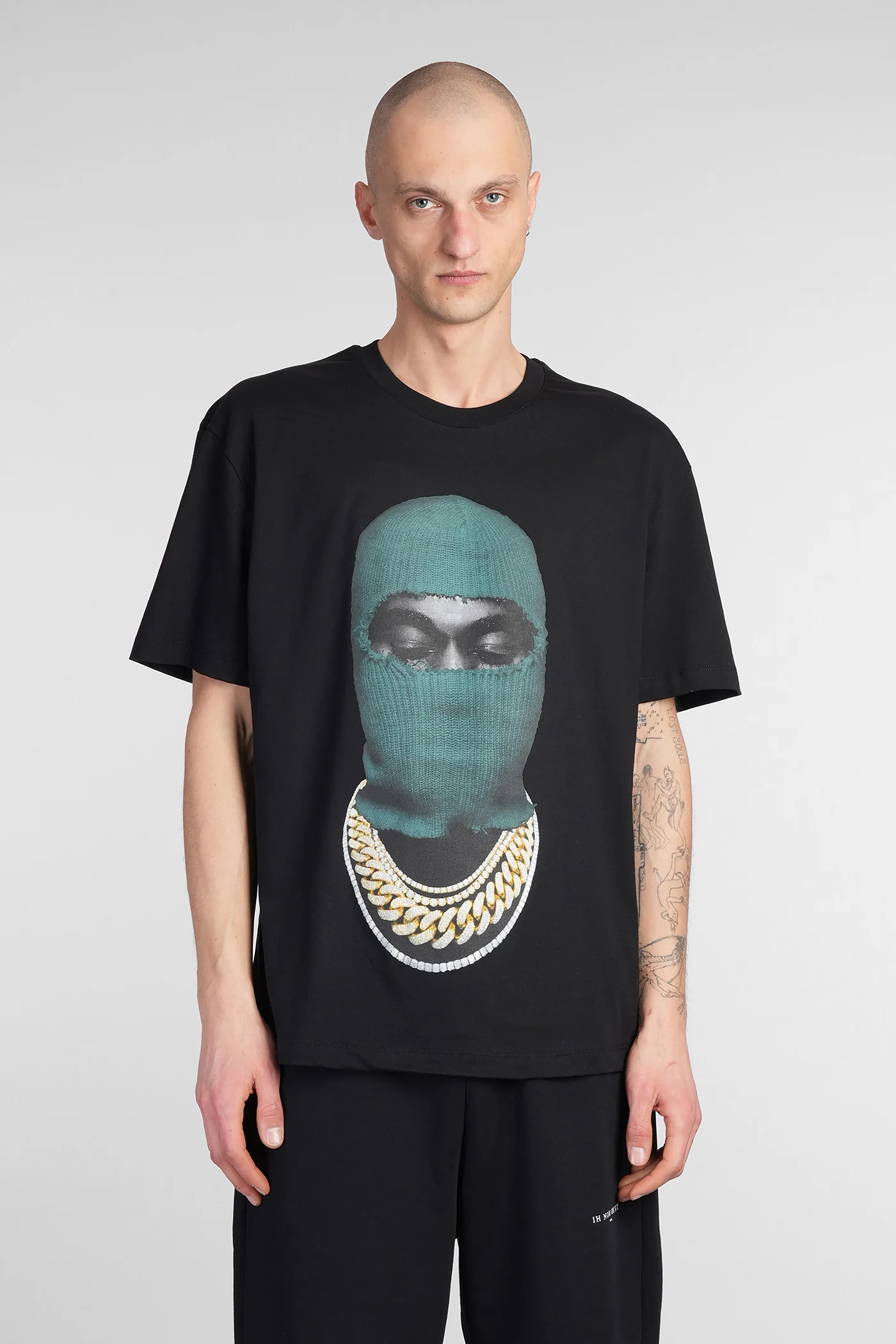 T-Shirt in black cotton