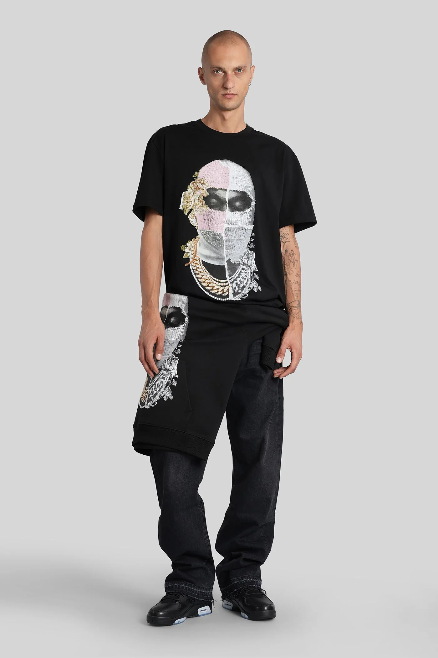 T-Shirt in black cotton - Image 2