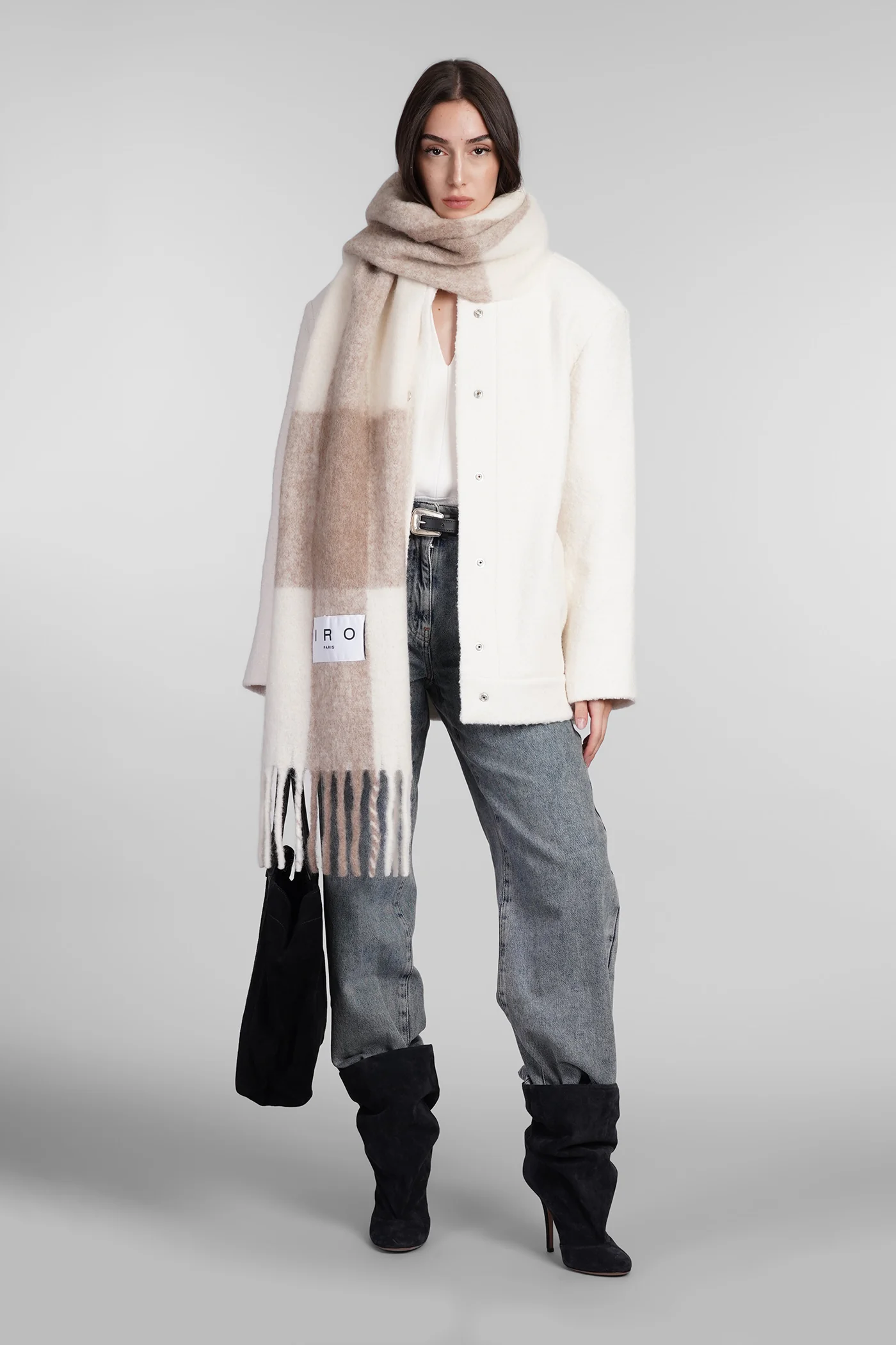 Jamelia Casual jacket in beige acrylic - Image 2