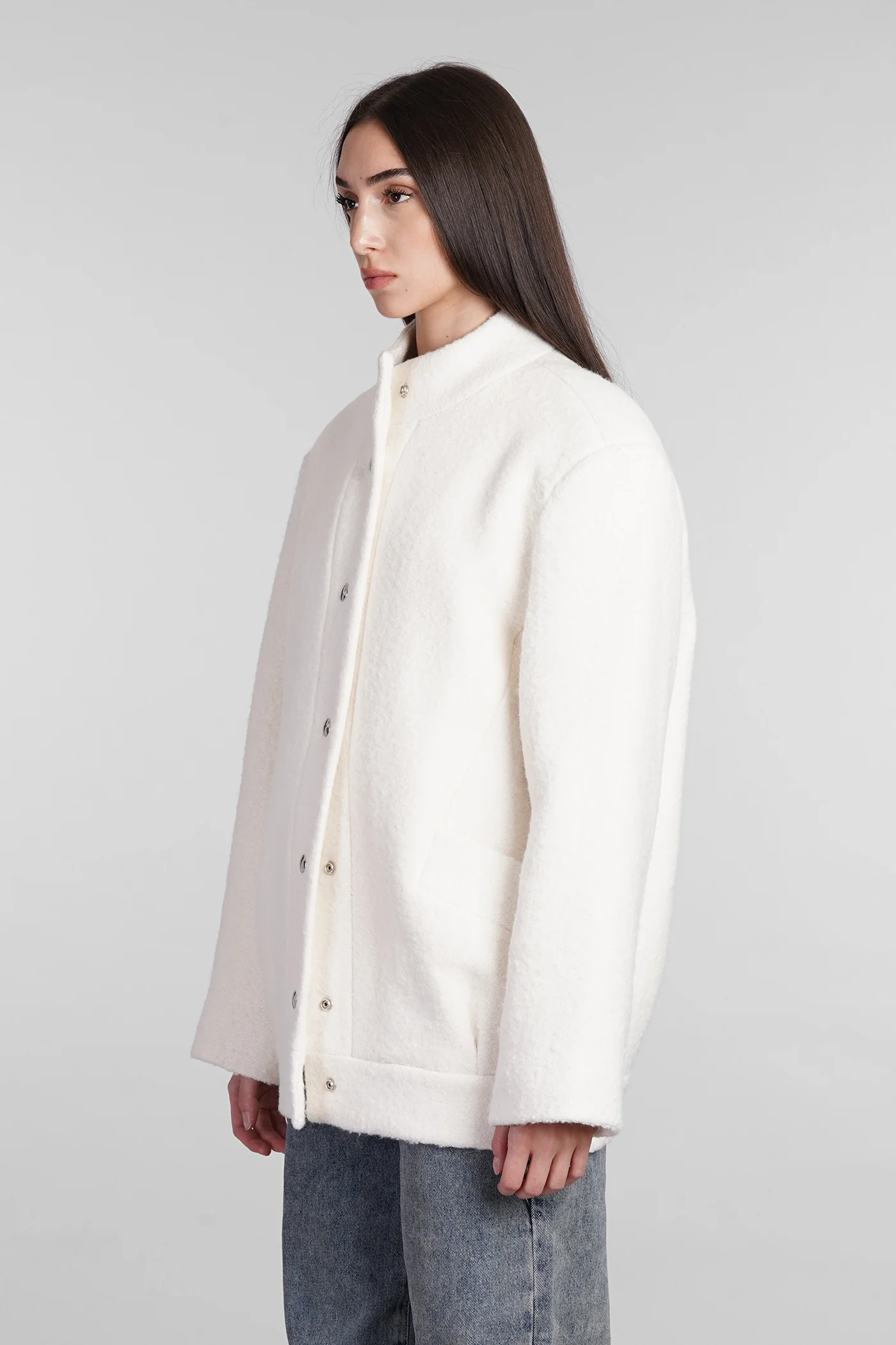 Jamelia Casual jacket in beige acrylic - Image 4