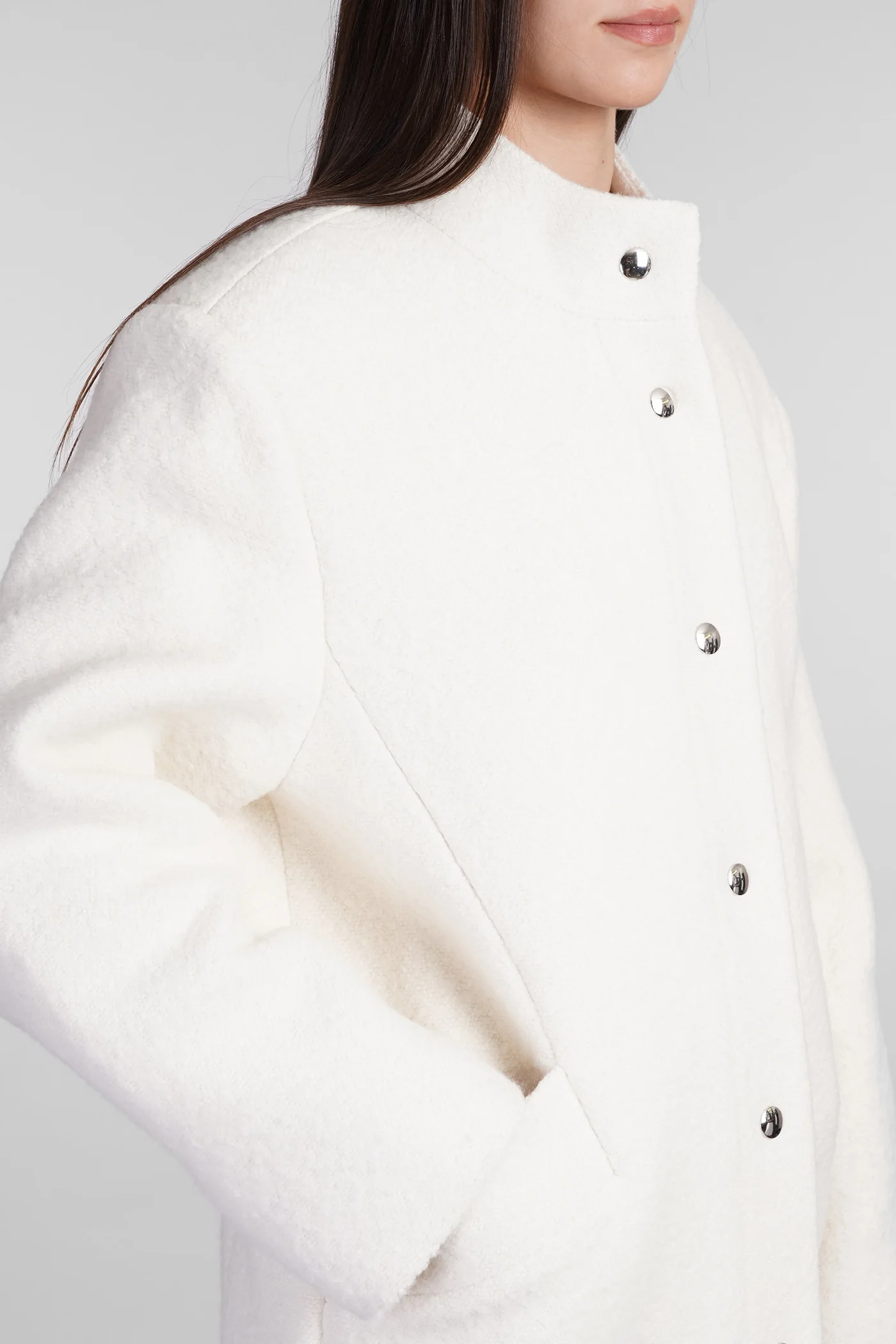 Jamelia Casual jacket in beige acrylic - Image 5