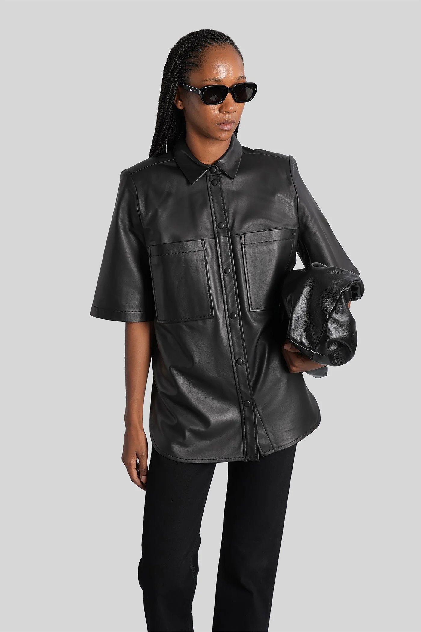 Moha Shirt in black leather - Image 2