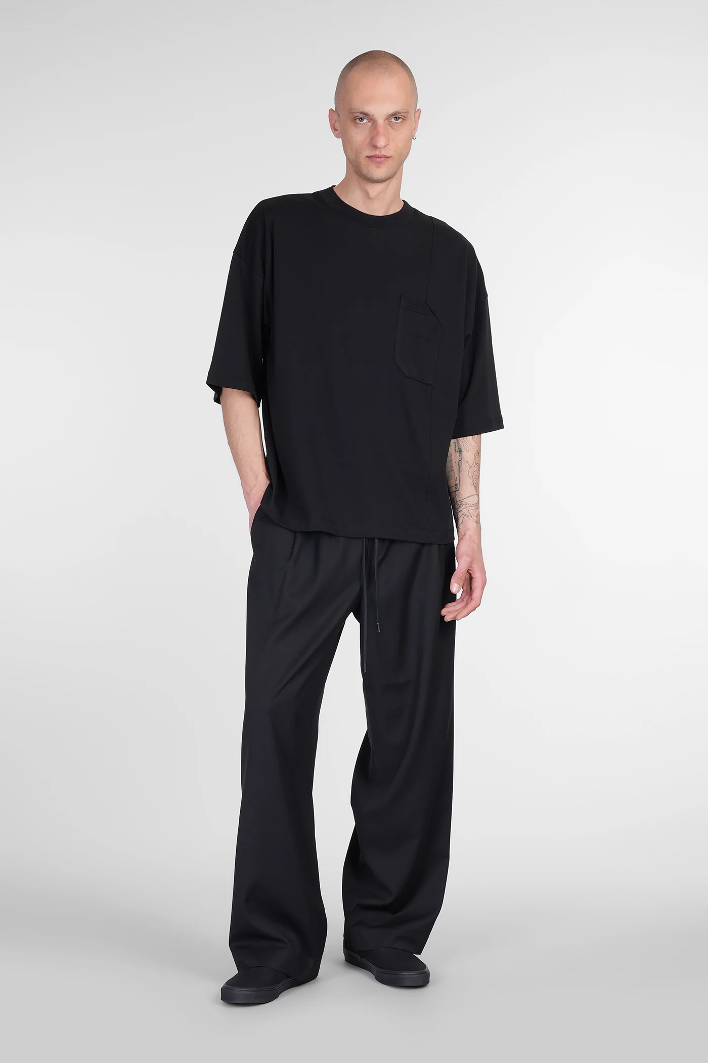 T-Shirt in black cotton - Image 2