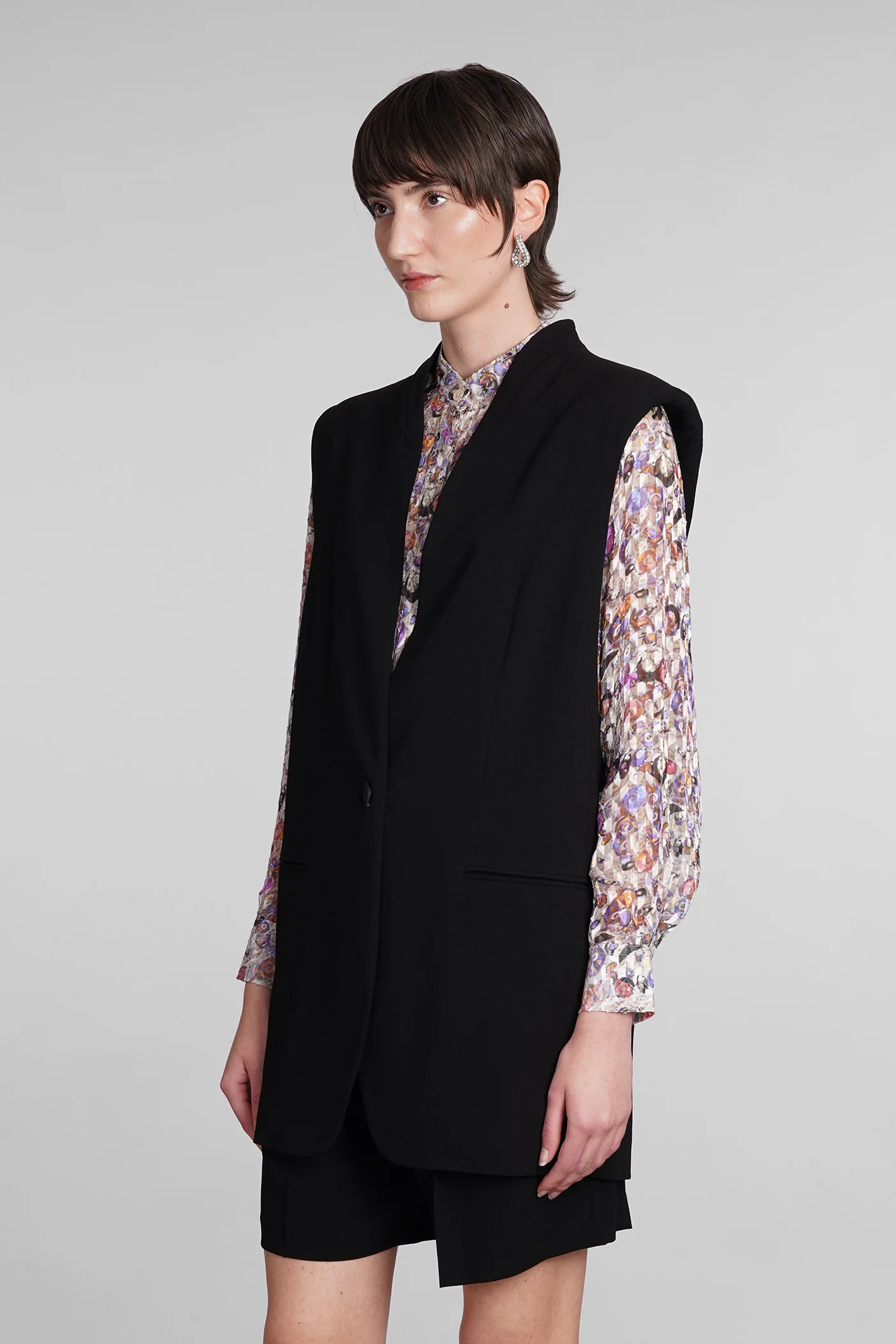 Emara Vest in black Triacetate - Image 4