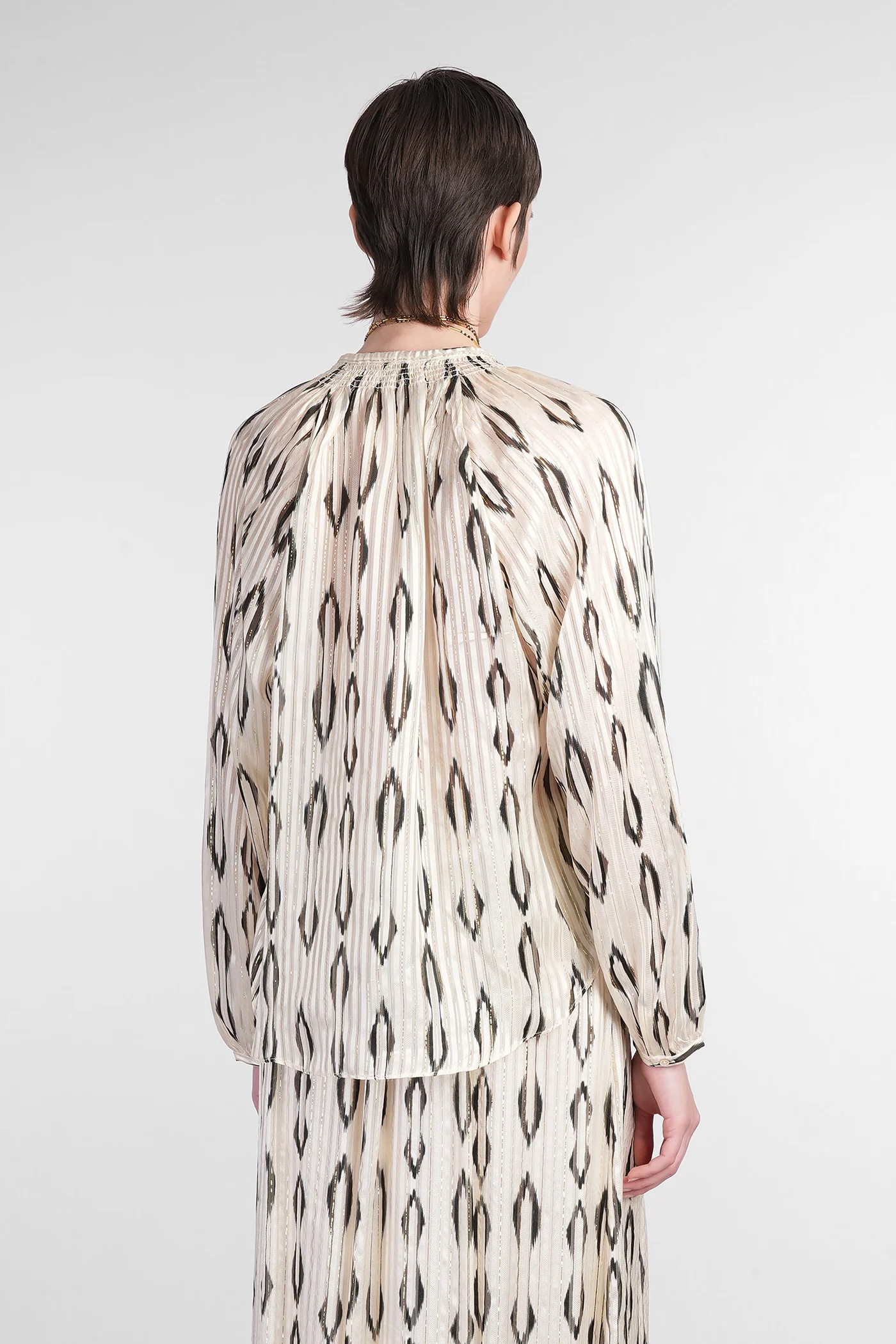 Syra Blouse in beige silk - Image 3