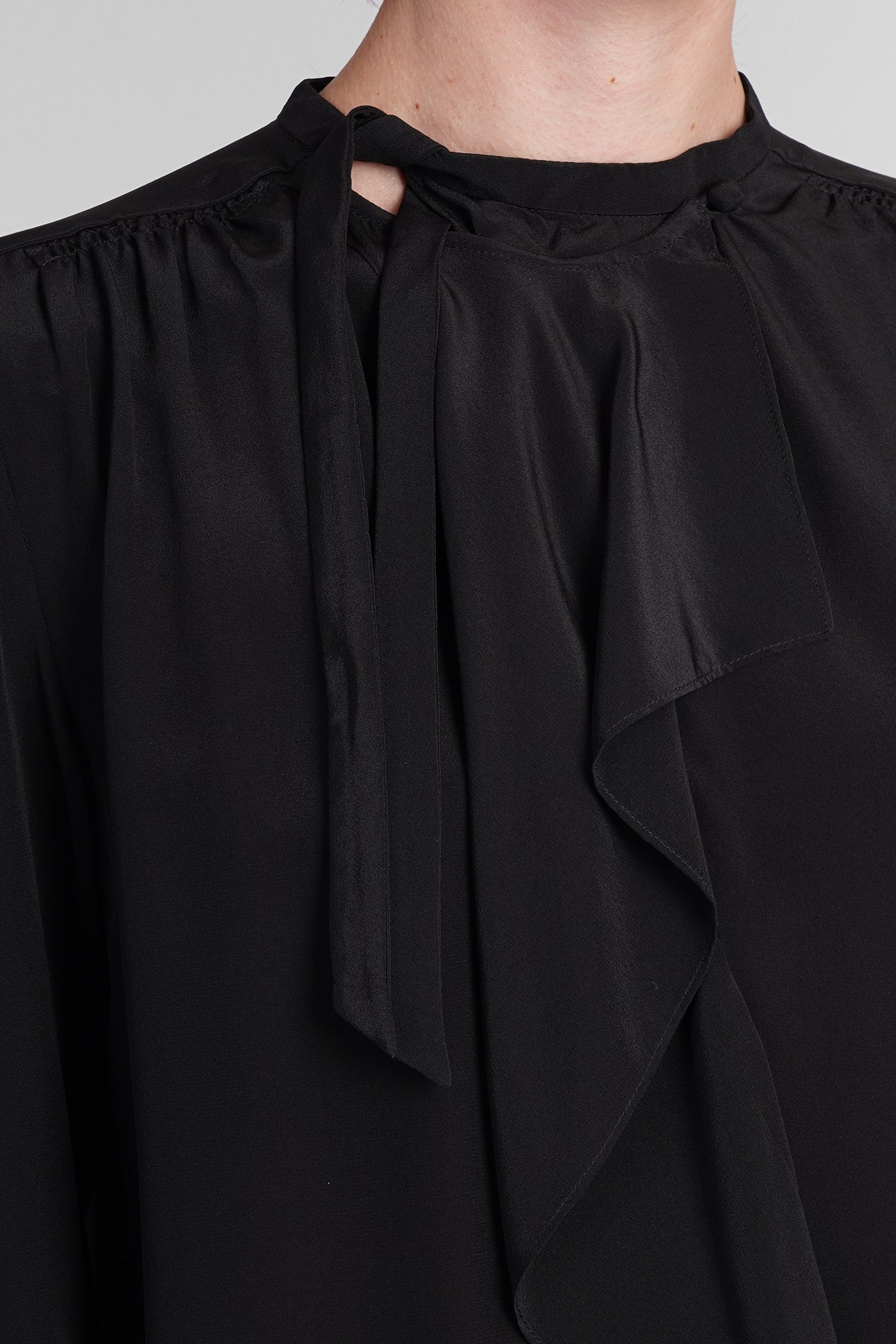 Utah Blouse in black silk - Image 5