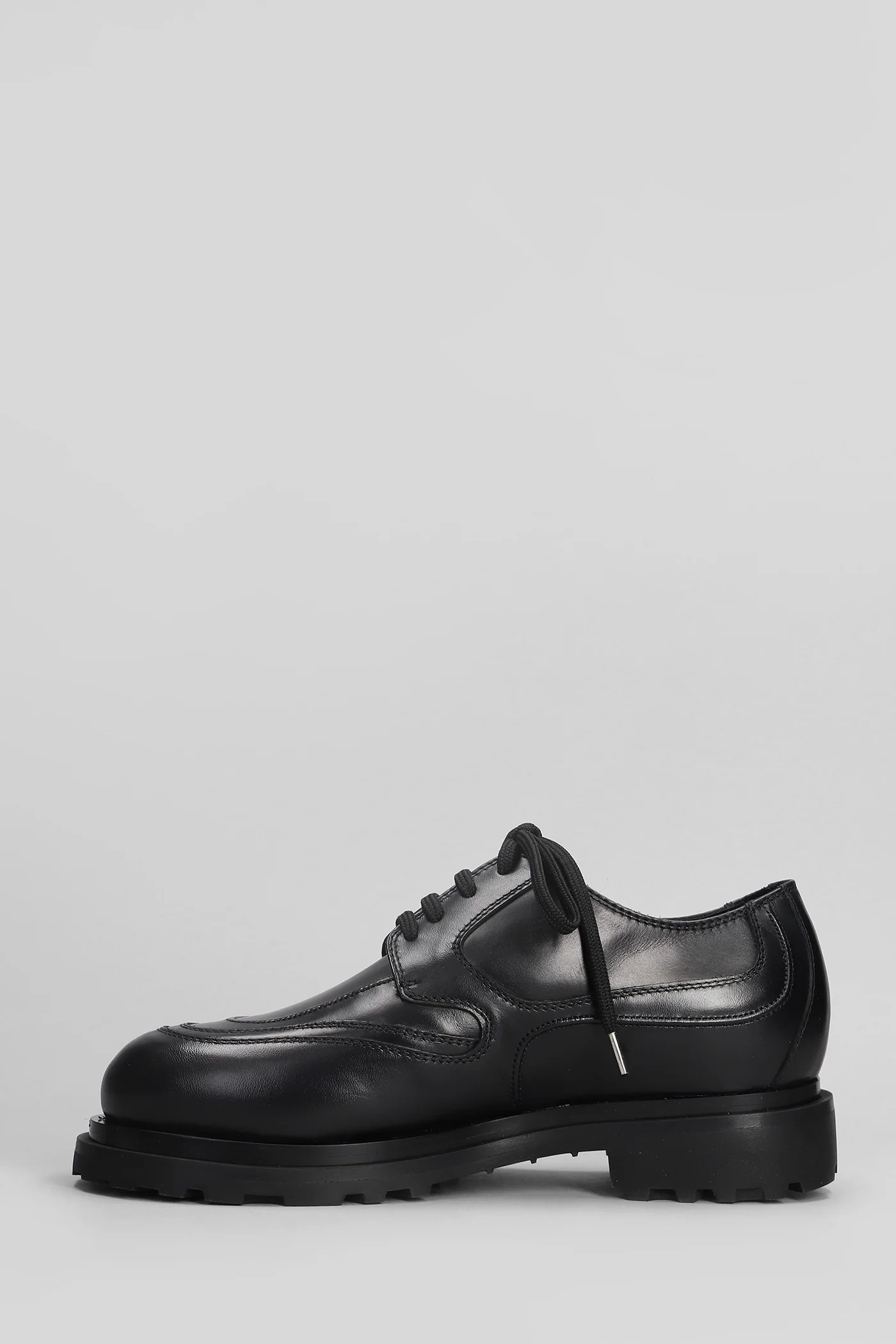 Tracer Derby Lace up shoes in black leather - Image 3