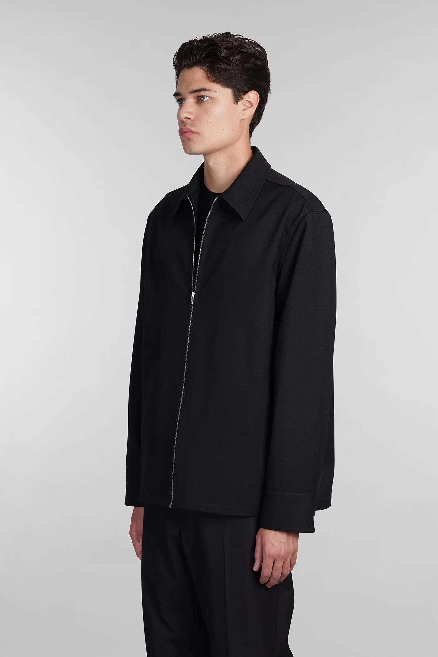 in black polyester - Image 4