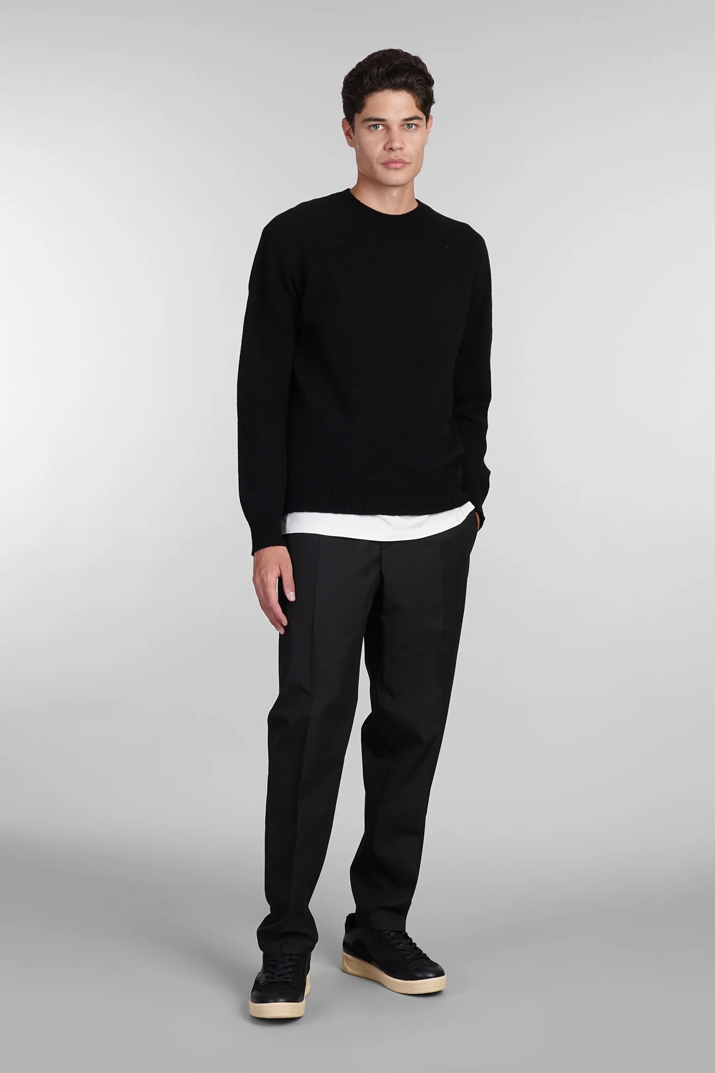 Knitwear in black cashmere and wool - Image 2