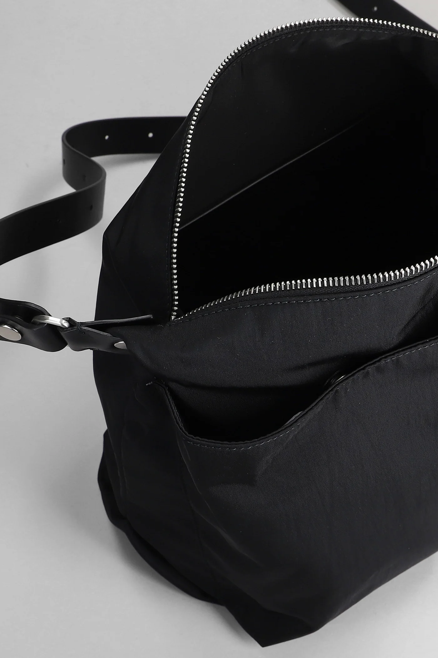 Pilot Shoulder bag in black polyamide - Image 4