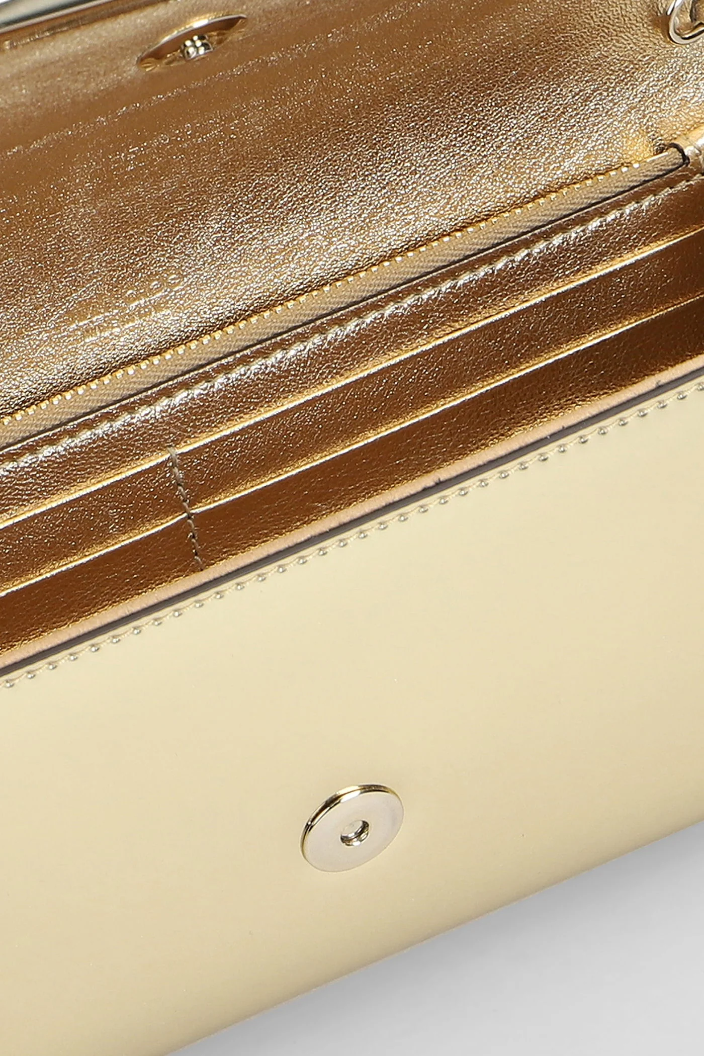 Emmie Clutch in gold leather - Image 4