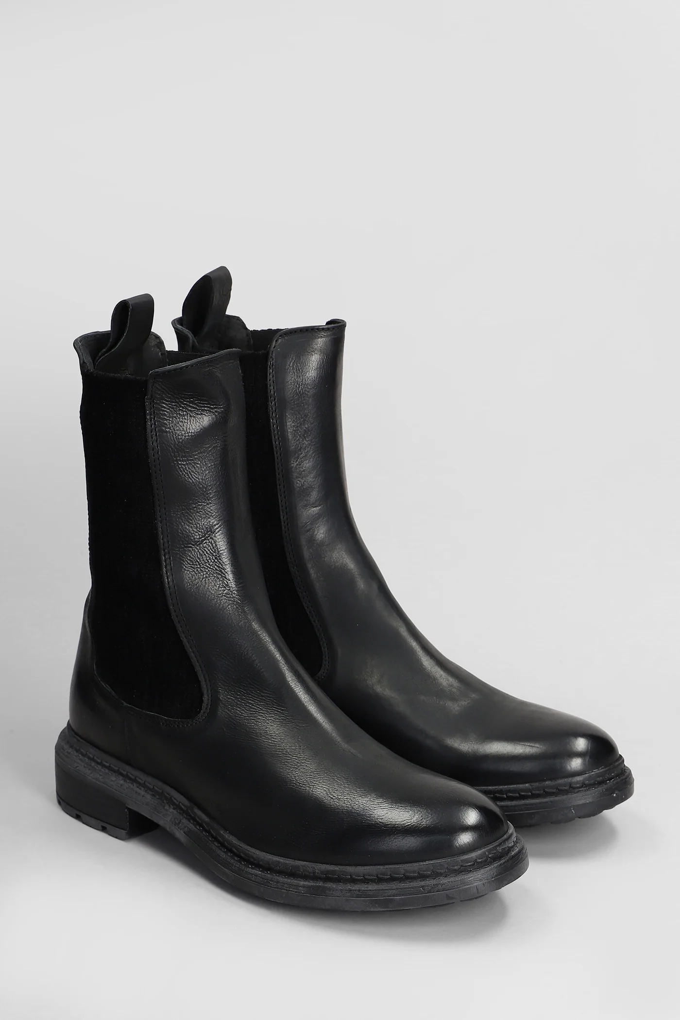 Combat boots in black leather - Image 2