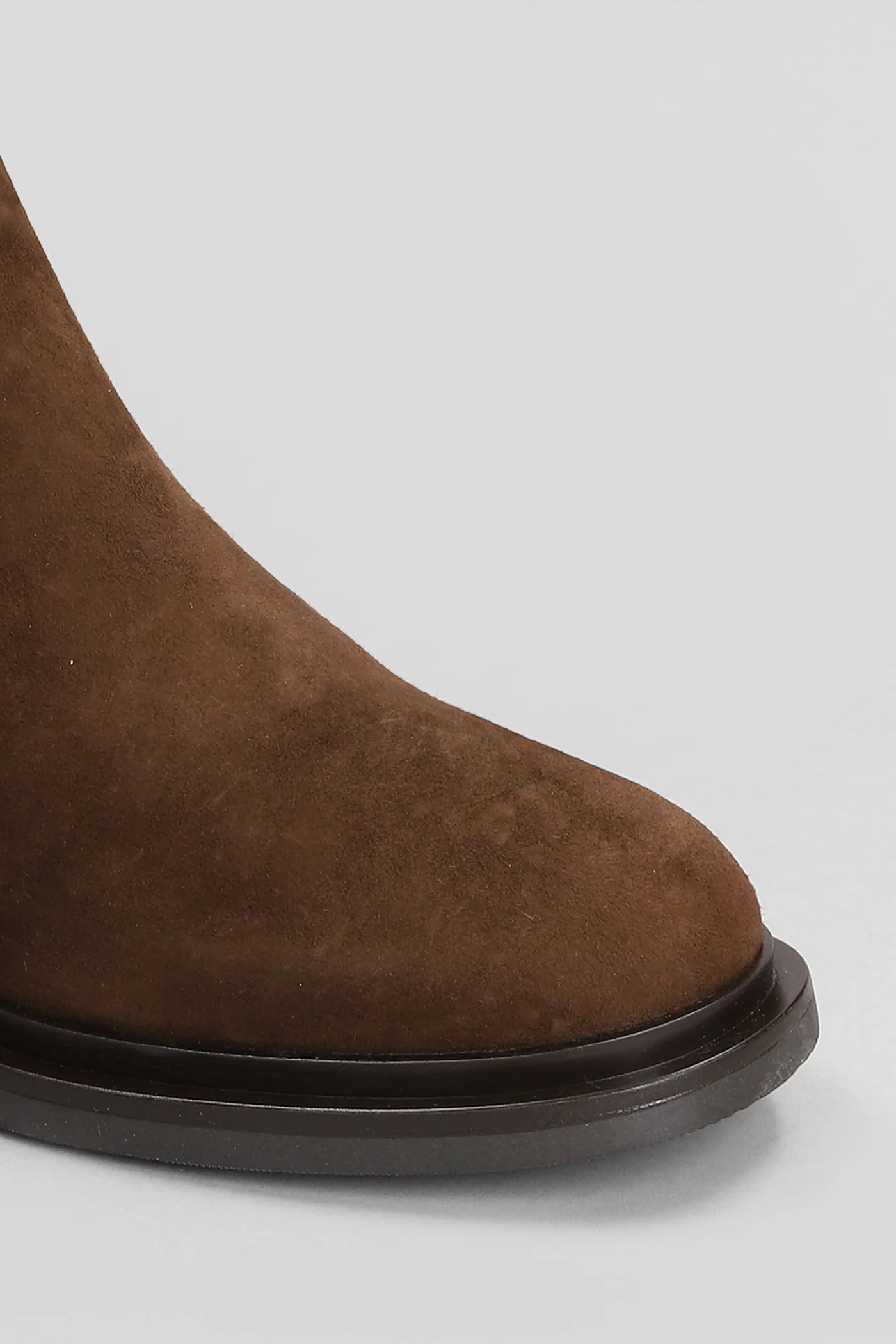 Combat boots in brown suede - Image 4