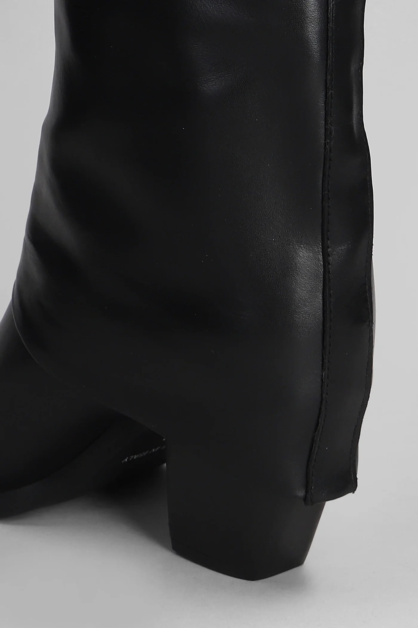 High heels Ankle boots in black leather - Image 5
