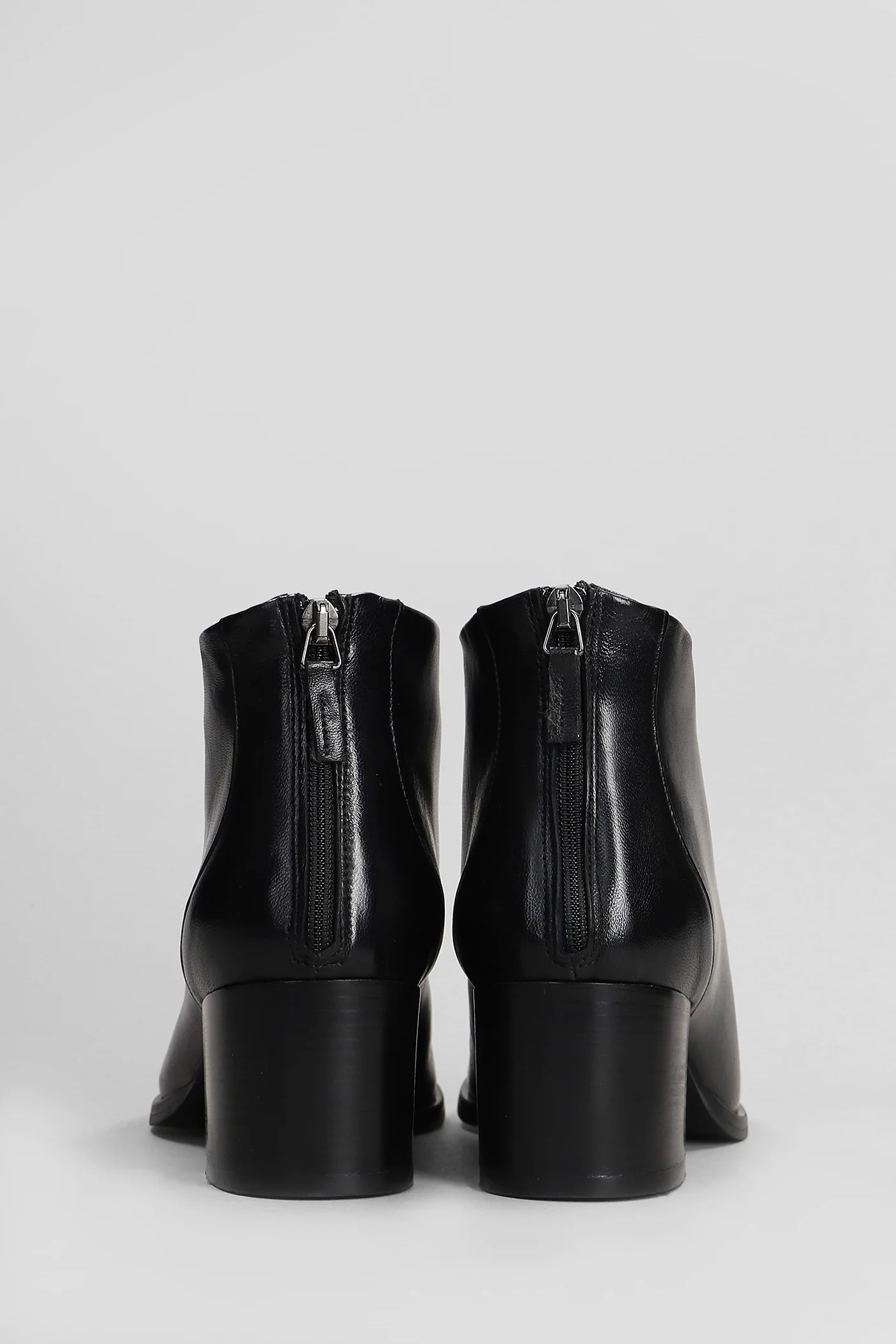 High heels Ankle boots in black leather - Image 4