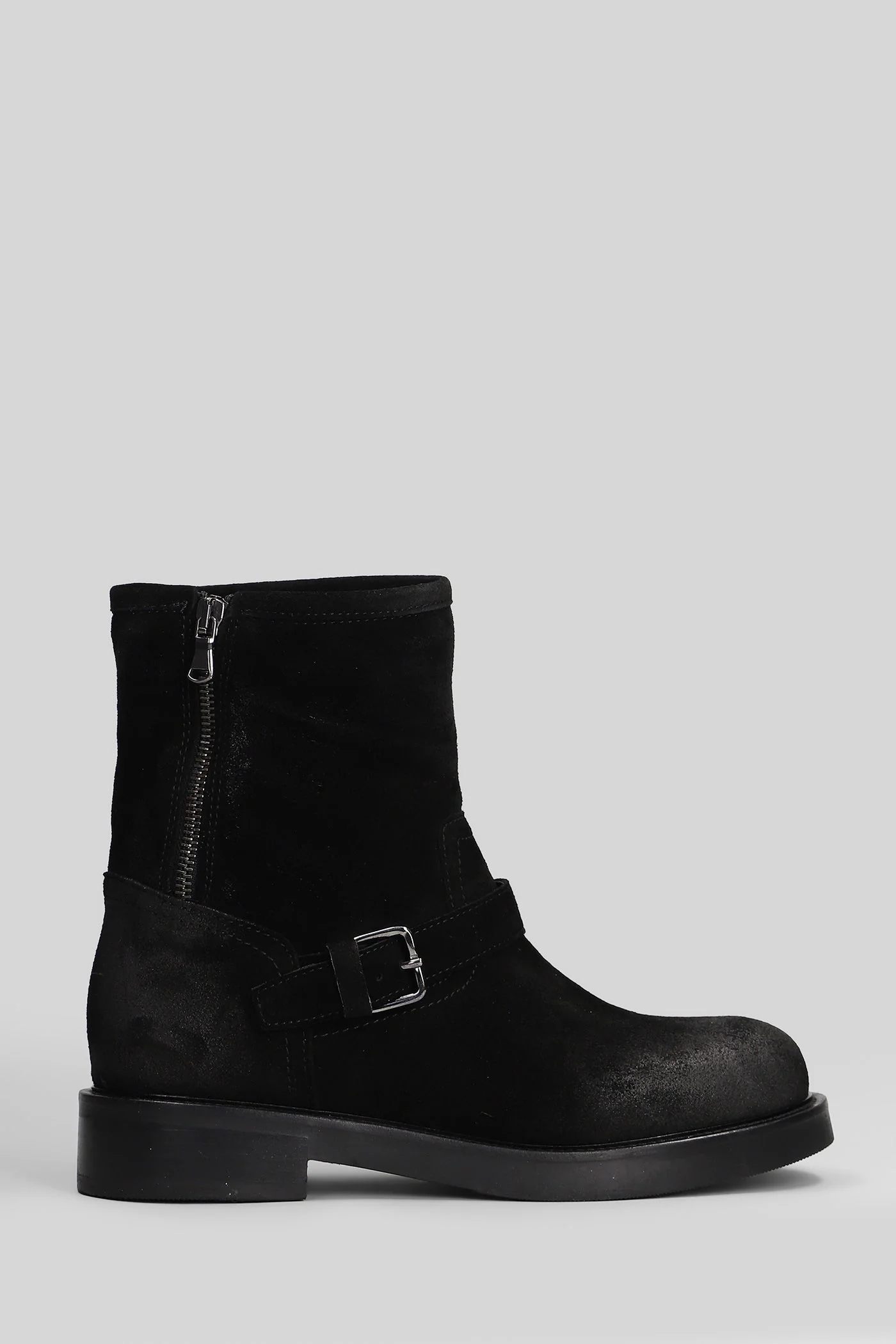 low heels Ankle boots in black suede