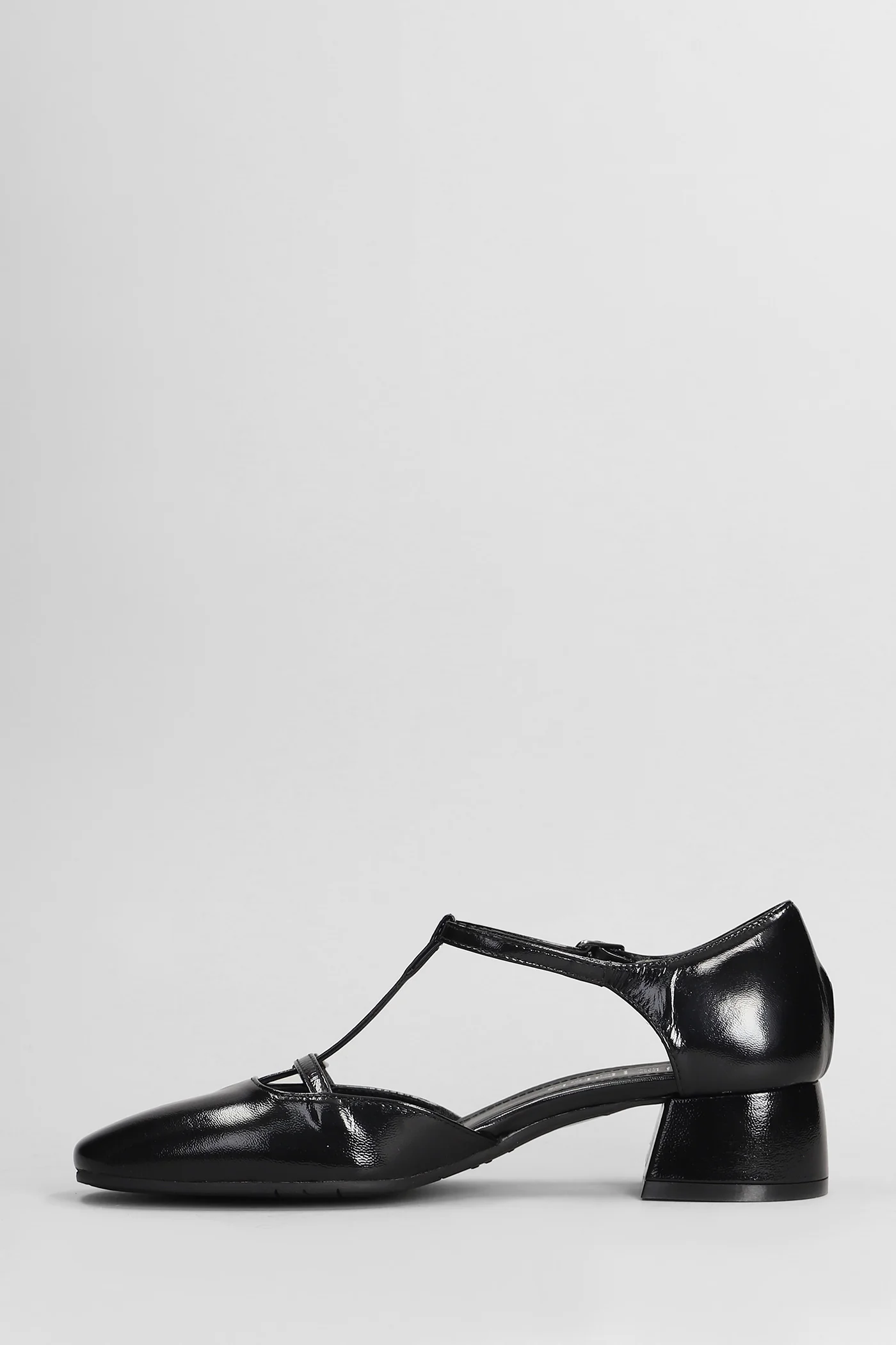 Pumps in black leather - Image 3
